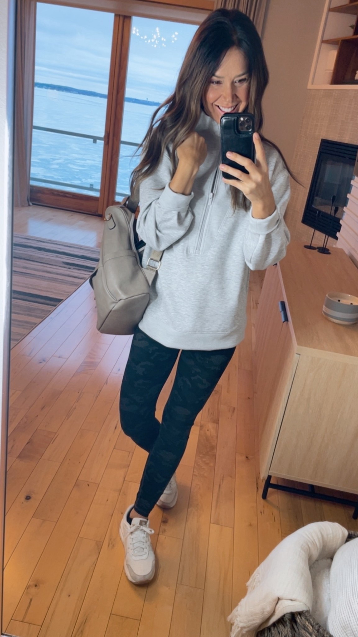 Comfort & cozy reporting for duty!

This Target pullover looks SO expensive! Sized up to a small in the top to be legging friendly and xs in the leggings.

#LTKActive #LTKootd