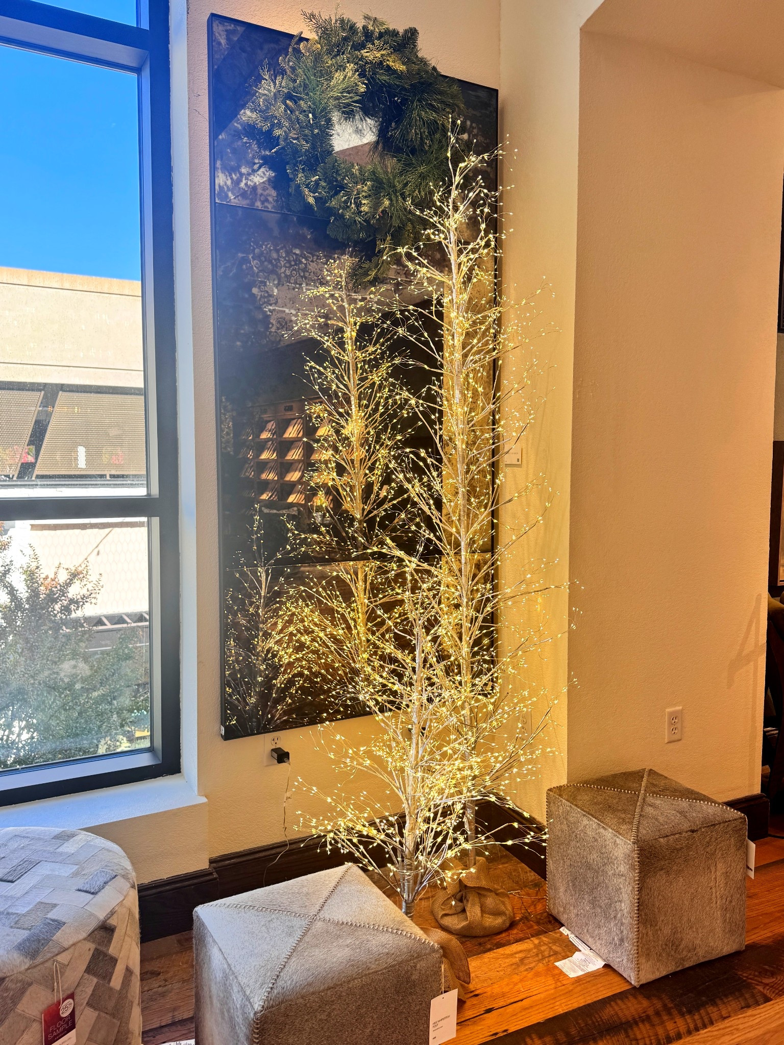 Love this Christmas tree with string lights with the huge mirror and wreath hung behind!! Get the whole look from Arhaus! #christmastree #christmasdecor #modernhome #arhaus

#LTKParties #LTKHoliday #LTKHome