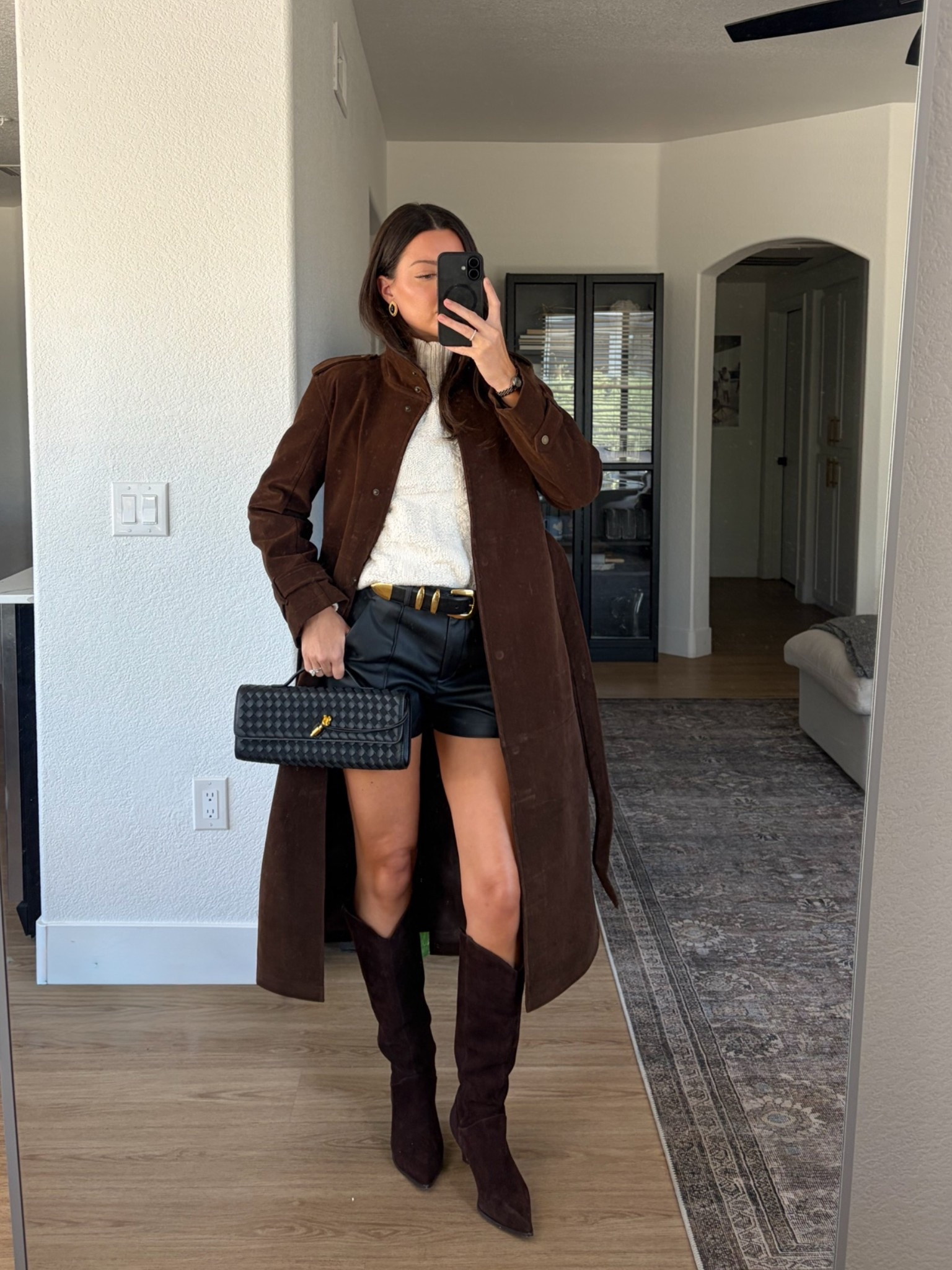 trying on some new Abercrombie items I’ll be wearing all fall and winter! SIZING: I am 5’7” wearing XS in everything except for the cream cable knit which I sized up to a small in for some extra room! True size 25 regular at length in all pants!
