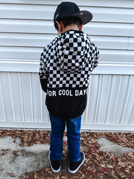 Skater boy era unlocked for this little dude! Loving this pullover as it’s giving me all the Cali vibes 

Toddler fashion 
Boy fashion
Toddler boy 
Little boy 
Kids fashion 
Kids outfit 

#LTKfindsunder50 #LTKstyletip #LTKkids