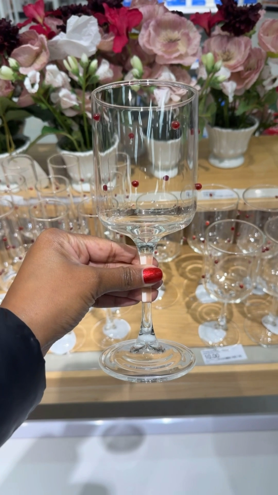 Valentine’s Day home decor ❤️

#LTKFindsUnder50 #LTKfoodie #LTKHome