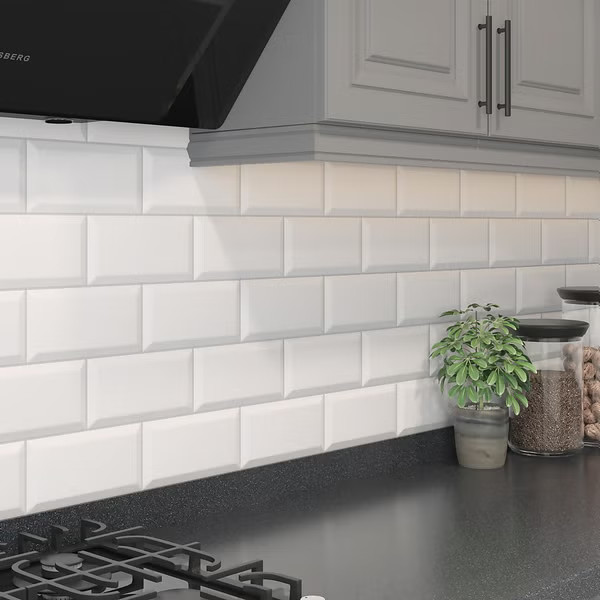 Metro Matt White Bevelled Ceramic Wall Tile 100 x 200mm | Homebase