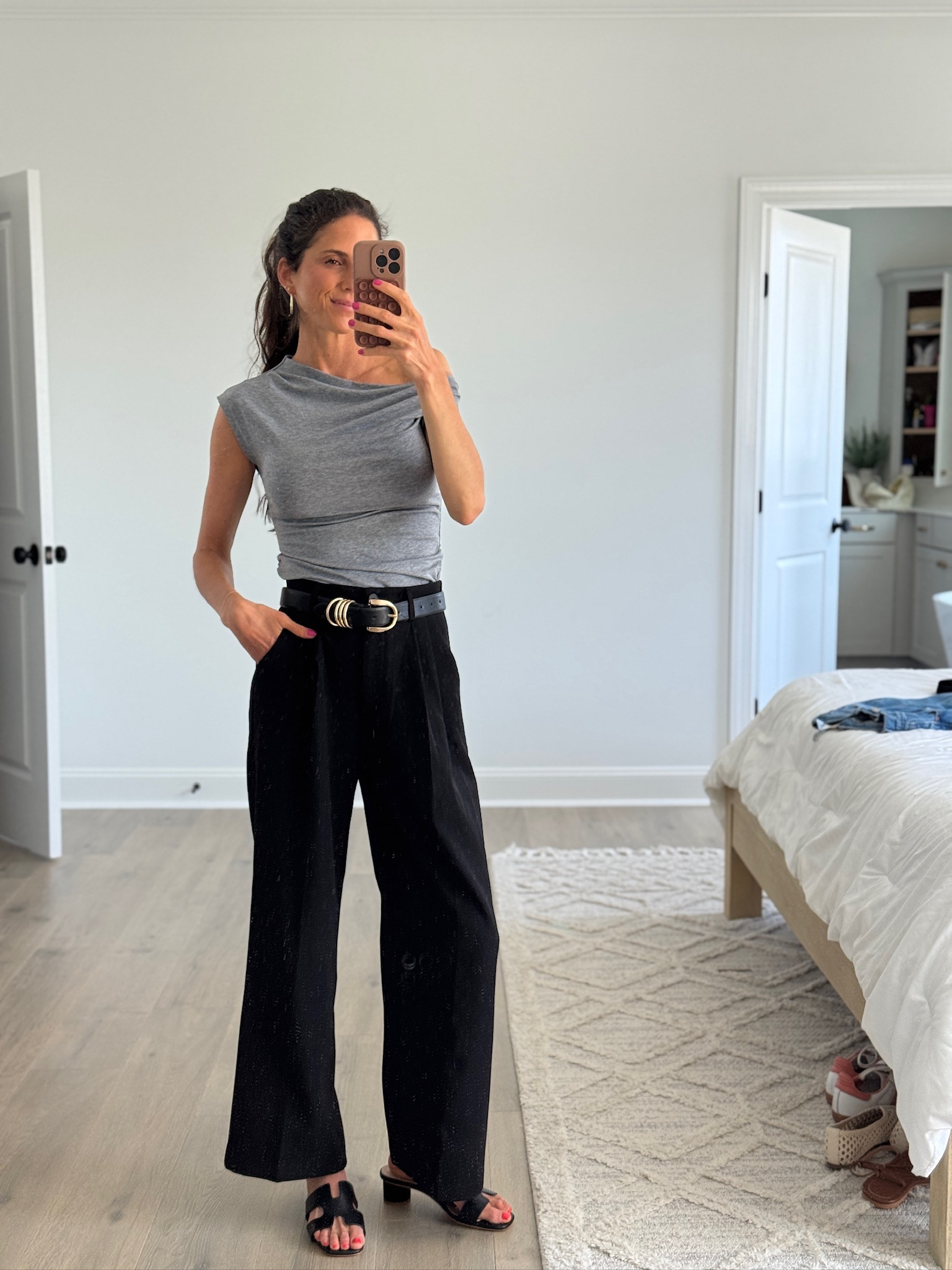 An easy outfit that feels a little more elevated.

Simple basics, but the fit and details make it look so put together without any extra effort. This is one of those looks you can wear anywhere and feel confident.

#LTKSeasonal #LTKdayinmylife #LTKootd