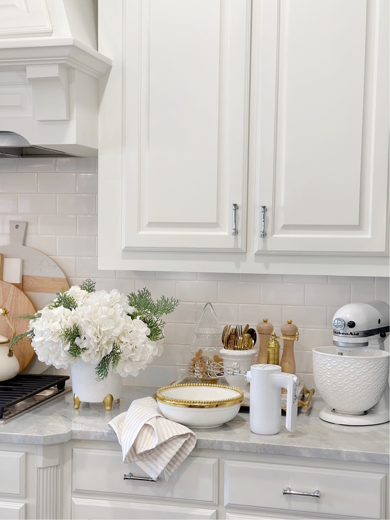 Scalloped mixer bowl is 20% off! Would make a great gift for the baker 🎄🎁 Christmas gift ideas white kitchenaid mixer white and gold decor kitchen accessories 

#LTKhome #LTKHoliday #LTKsalealert