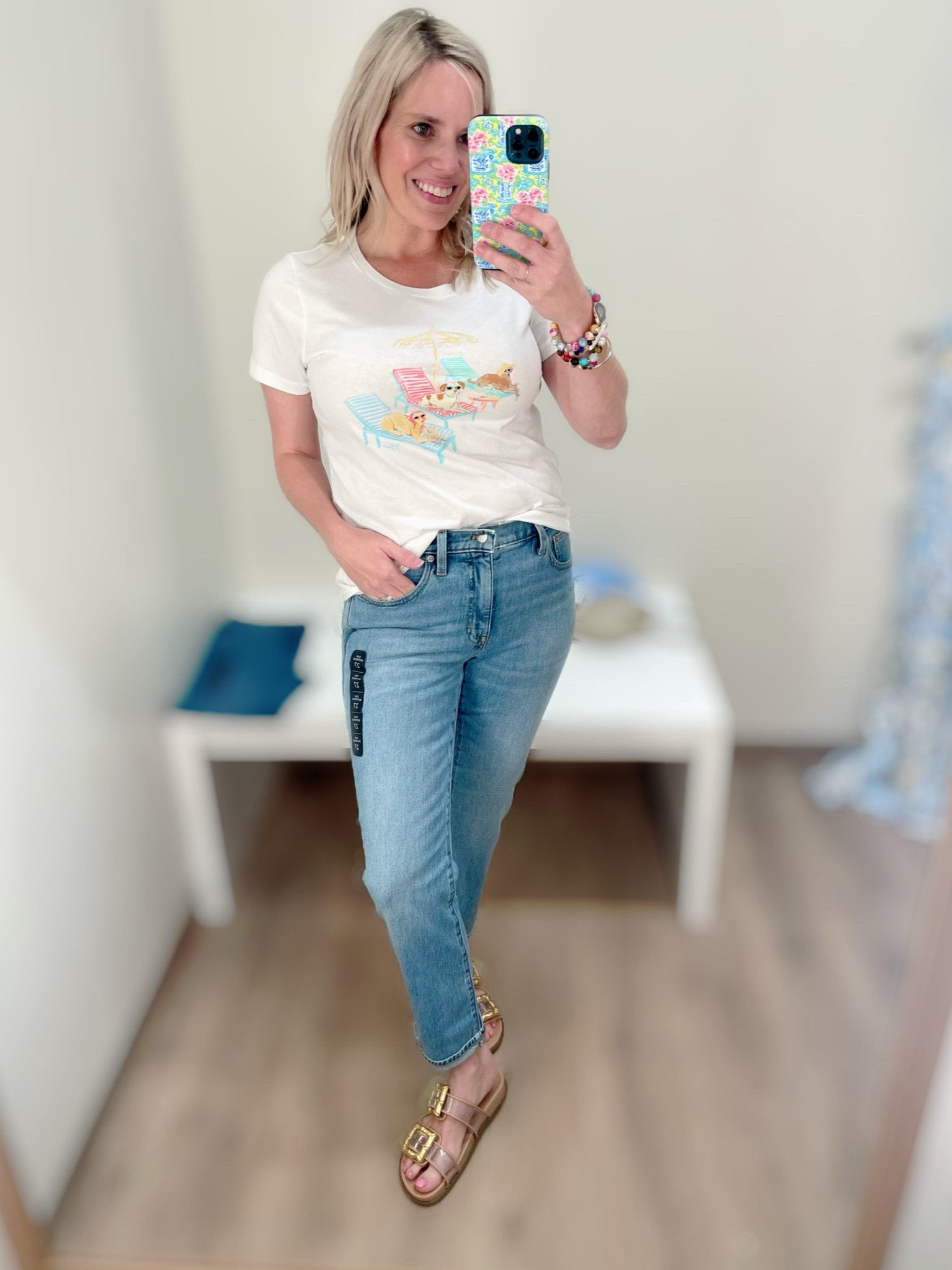 Slim relaxed boyfriend Jean, dog tee shirt, mom outfit 

#LTKFindsUnder100 #LTKOver40 #LTKFindsUnder50