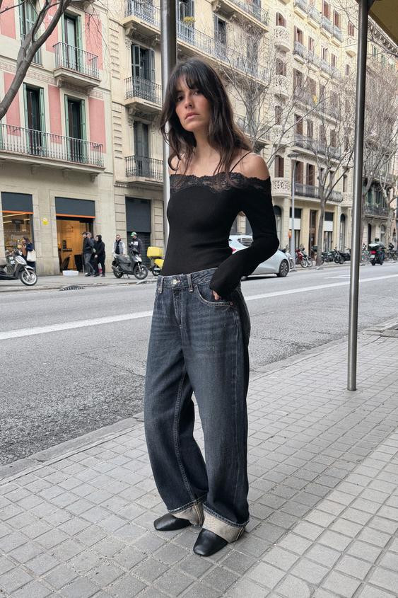 T-SHIRT WITH BARE SHOULDERS | Zara UK