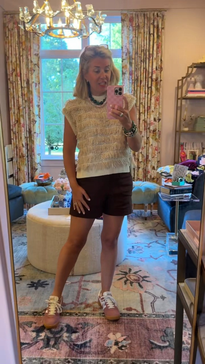 OOTD… loving this look, especially the accessories. Use my code for 40% off my jewels with code Catherine40!!

Top - xs (code CATHERINE15)
Shorts - 27
Sneakers- 8 tts ￼
Loopy case - (code mixandmatchmadness)

#LTKootd #LTKdayinmylife #LTKmomlife