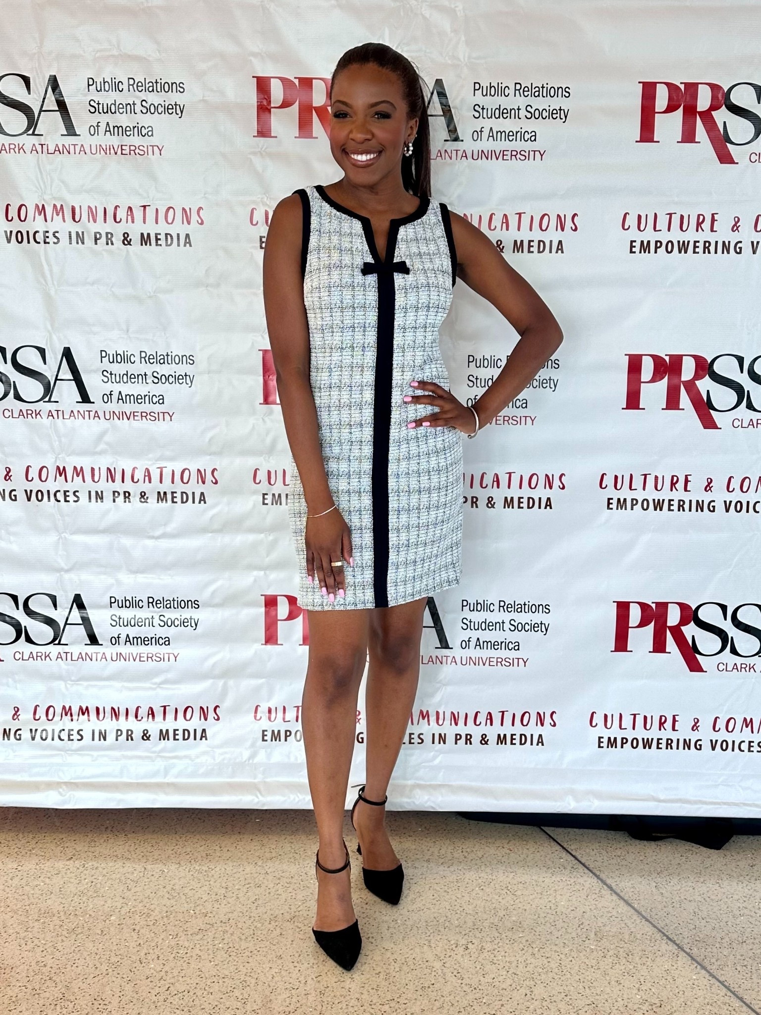 Conference attire, work fit, girl boss 