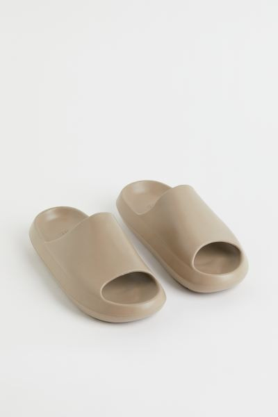 Slides | H&M (US + CA)