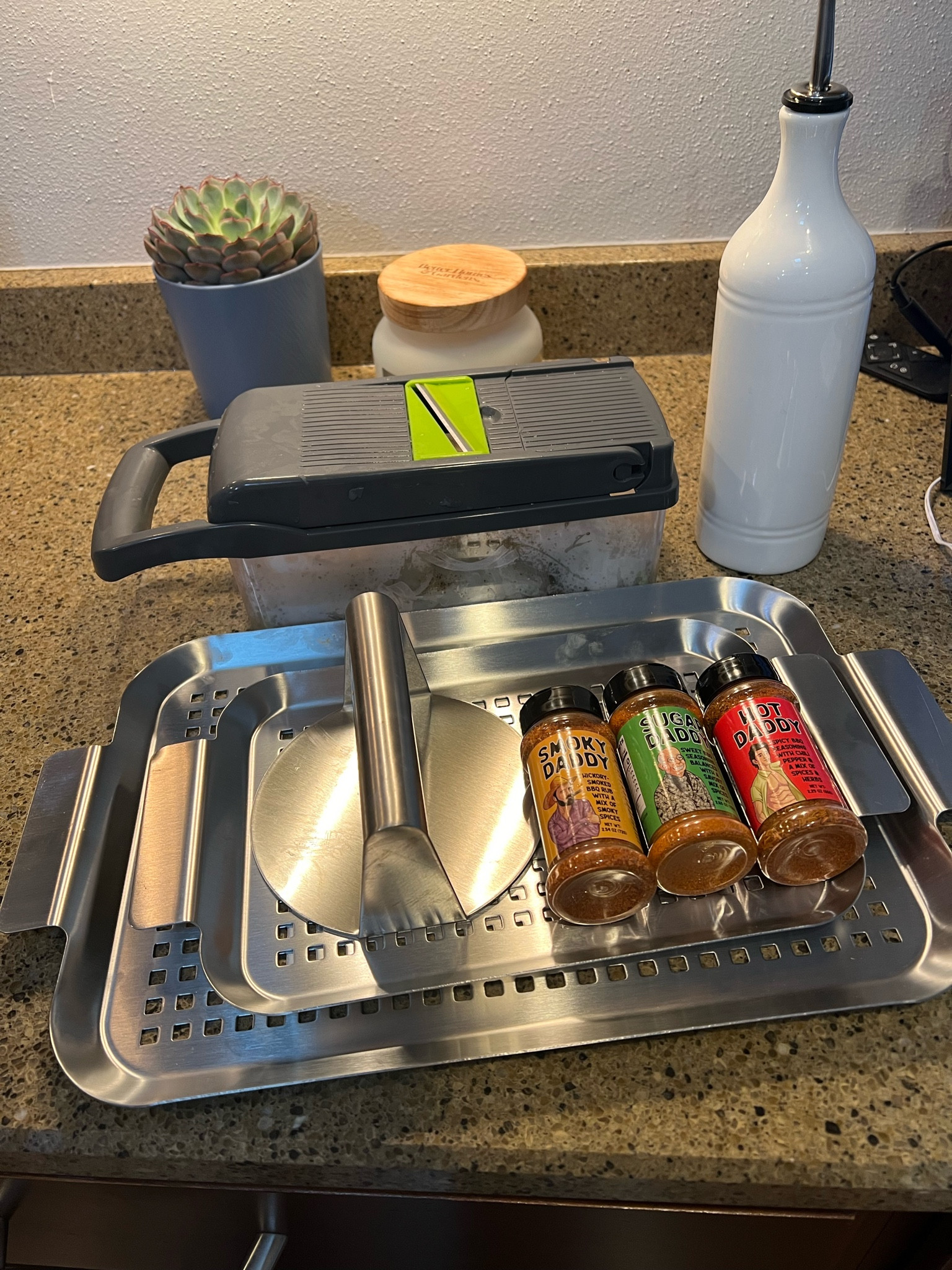 Summer grilling essentials 🍔

#LTKHome #LTKFamily #LTKMens