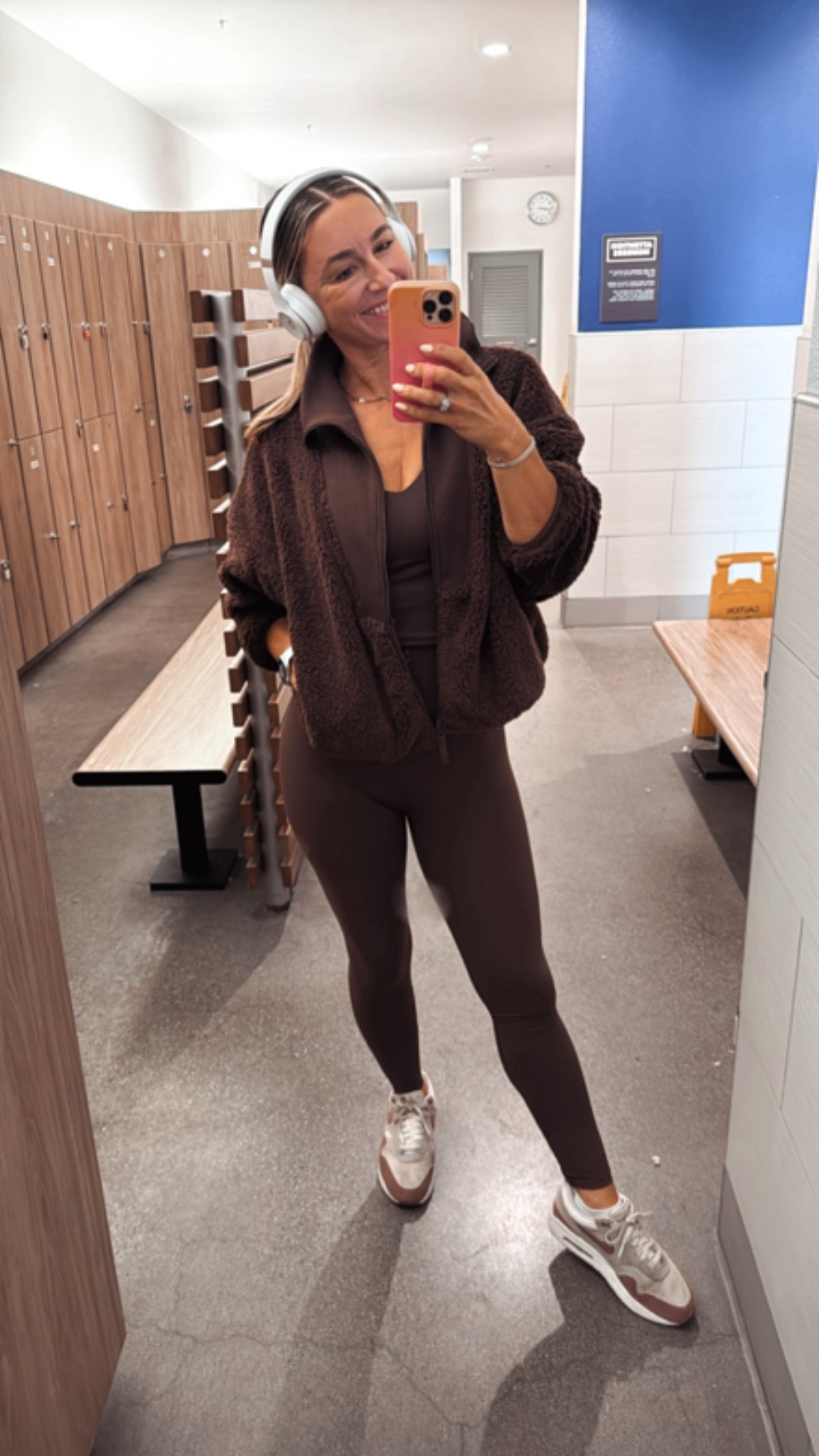 Workout wear, athletic wear, fall ootd, leggings, fit mom, fall look, athlesiure, target finds 

#LTKSeasonal #LTKActive #LTKOver40