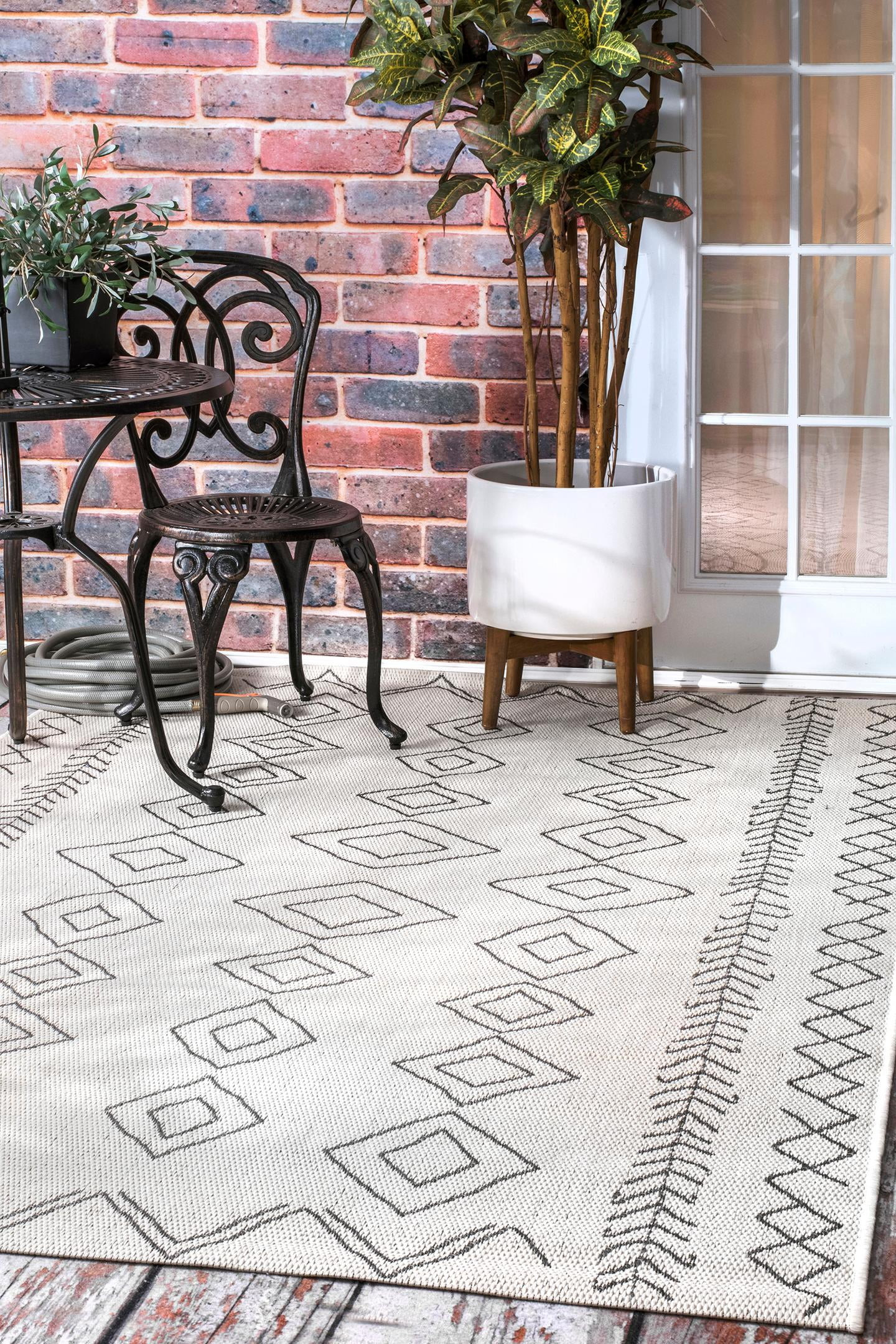 nuLOOM Serna Outdoor Area Rug | Walmart (US)