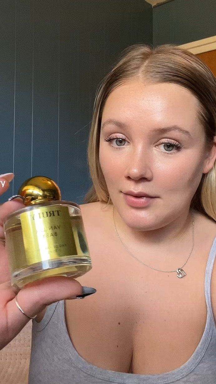 THE BEST SMELLING PERFUME!!!

#LTKGiftGuide #LTKBeauty #LTKHoliday