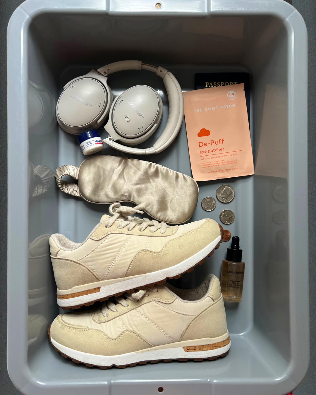 Long haul flight starter kit ✈️ #flatlay #tsaflatlay #travelflatlay

#LTKBeauty #LTKTravel