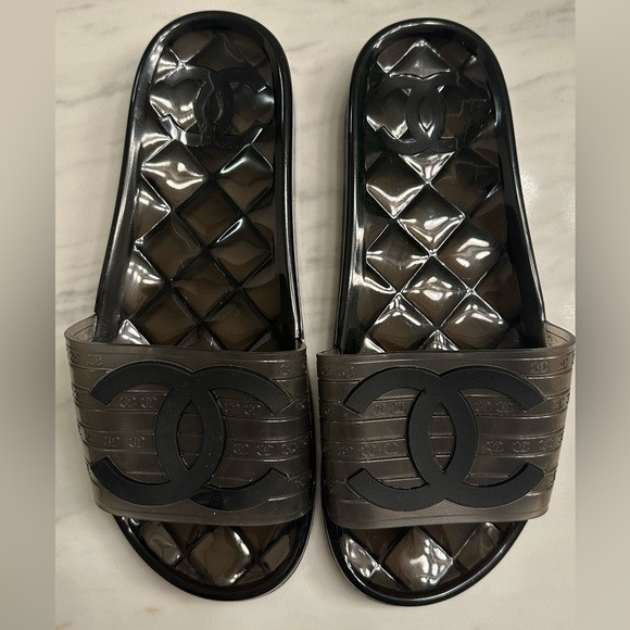 2019 Chanel CC Black Rubber Slides Size 41-42 | Poshmark