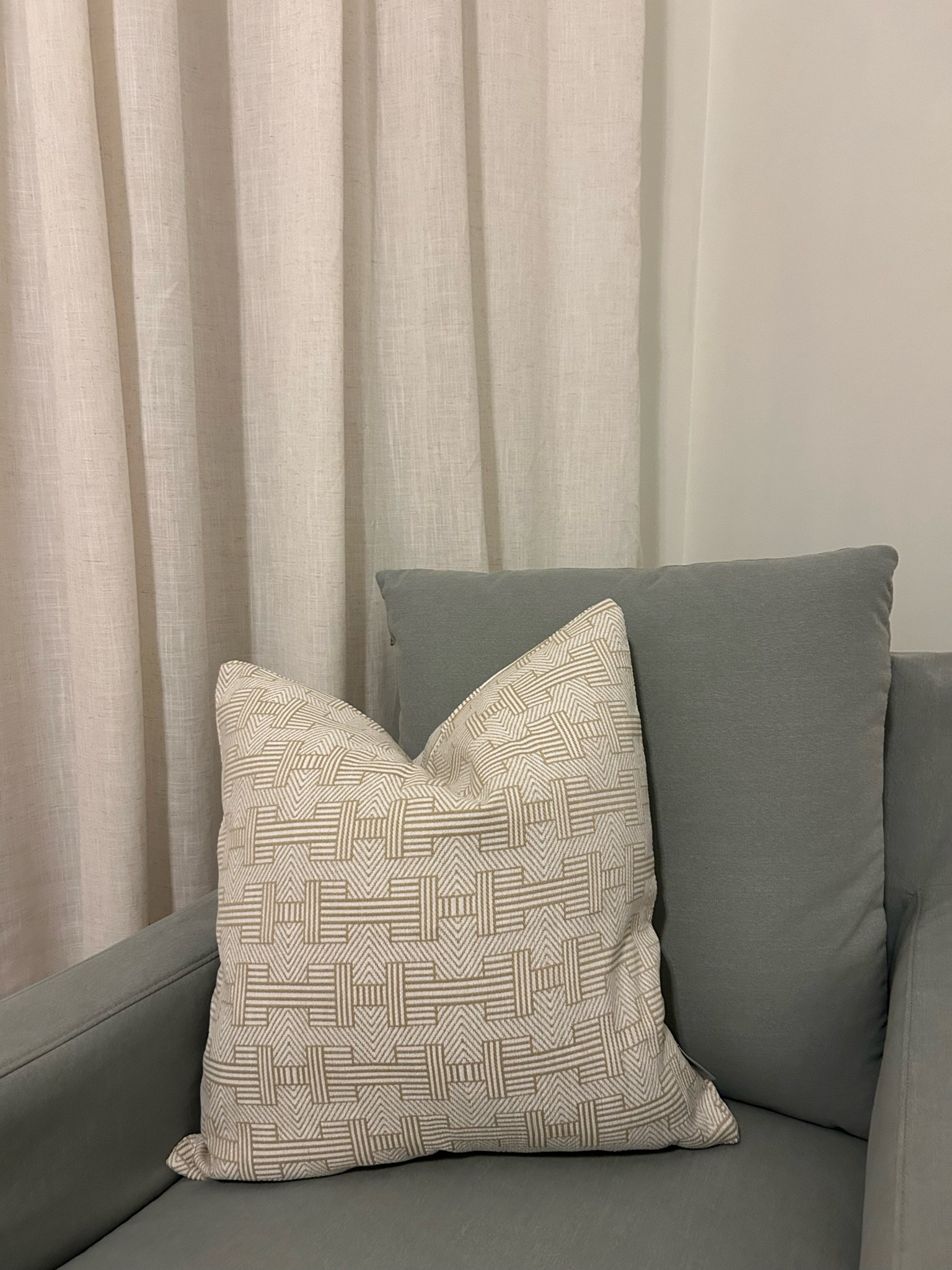 LOVE them neutral Amazon pillow cover! Feels + looks very high quality for Under $35!

#LTKFallSale #LTKHome #LTKFamily