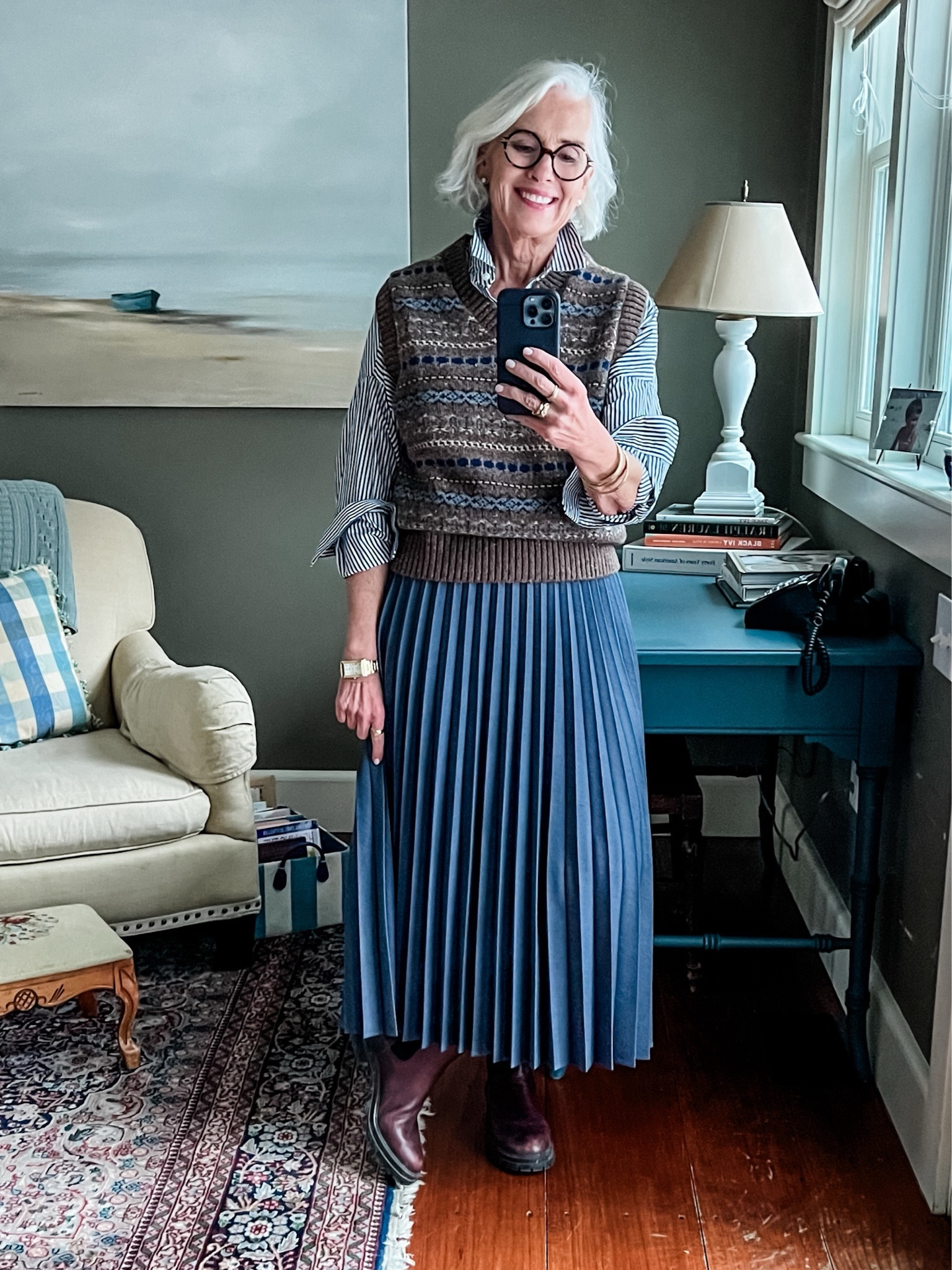 And this Thursday I’m cozy in layers  


#LTKMostLoved #LTKstyletip #LTKSeasonal