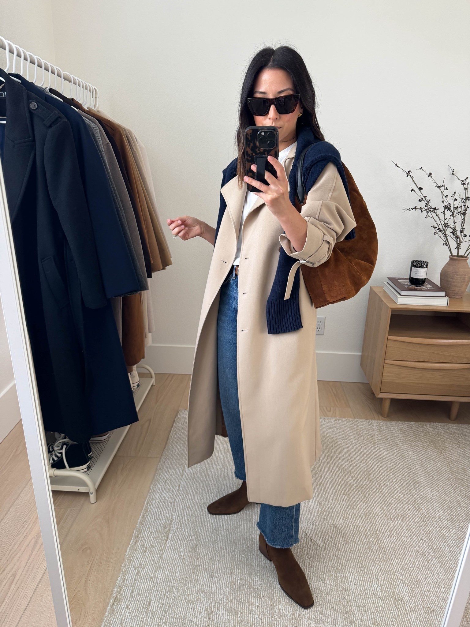 Outfits with flat ankle boots. 

Oak + Fort trench xxs
Madewell tee xs
AGOLDE Loose straight jeans 25, cut hems
Steve Madden Dorothea boots 5.5
Madewell bag
Celine sunglasses
Everlane Cotton sweater xs

Fall outfits, fall style, petite style 

#LTKCyberWeek #LTKSeasonal #LTKPetite