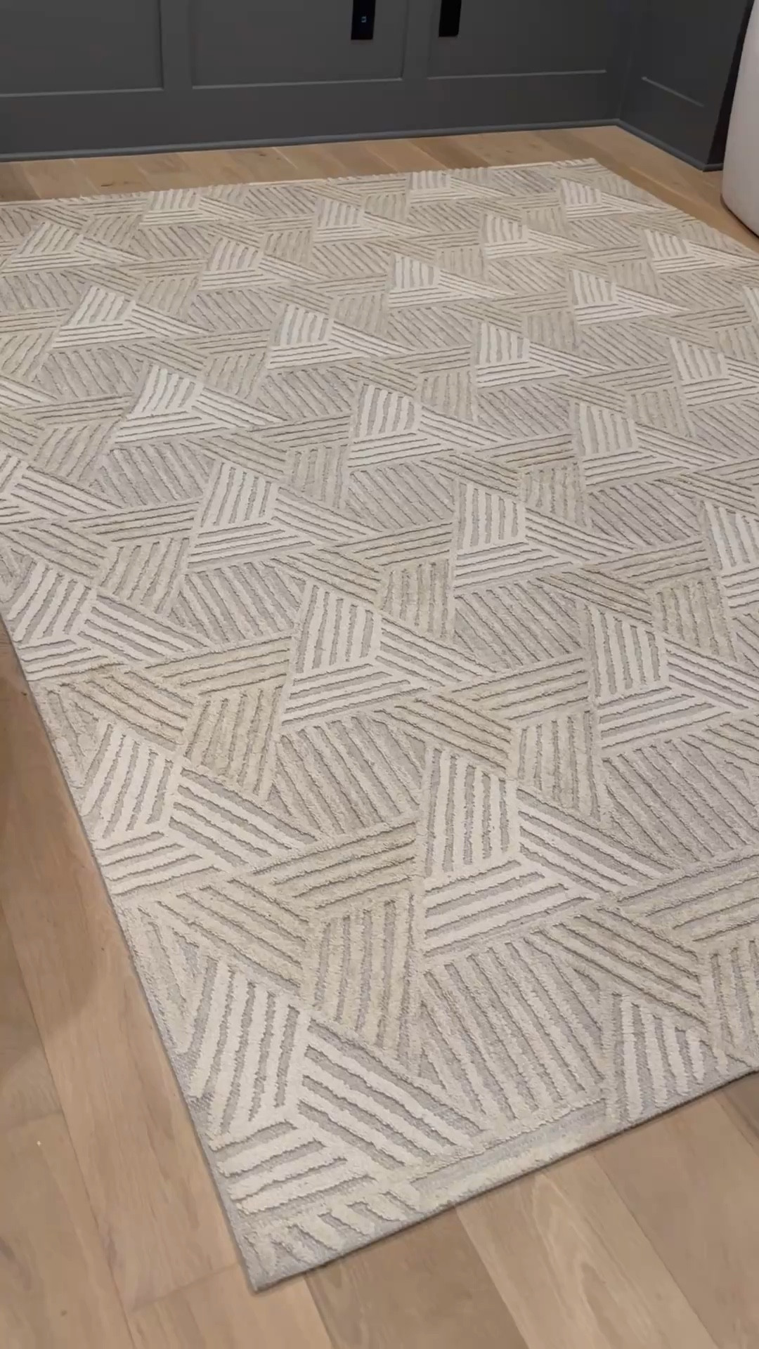 Great rug with low pile and modern pattern. Cleans up so nicely too 


#LTKHome #LTKSaleAlert #LTKWatchNow