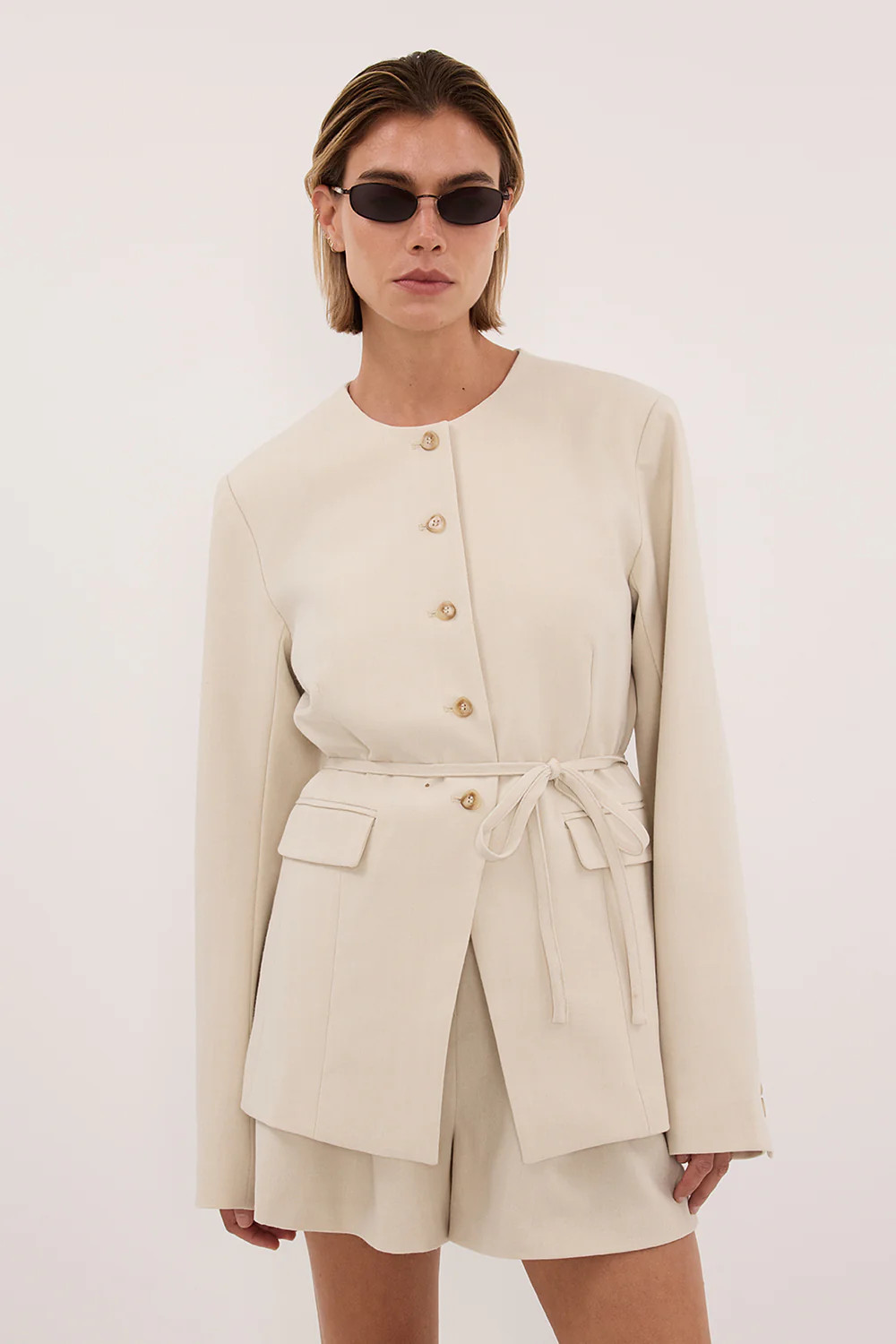 CYRUS BONE TAILORED SHORT | DISSH