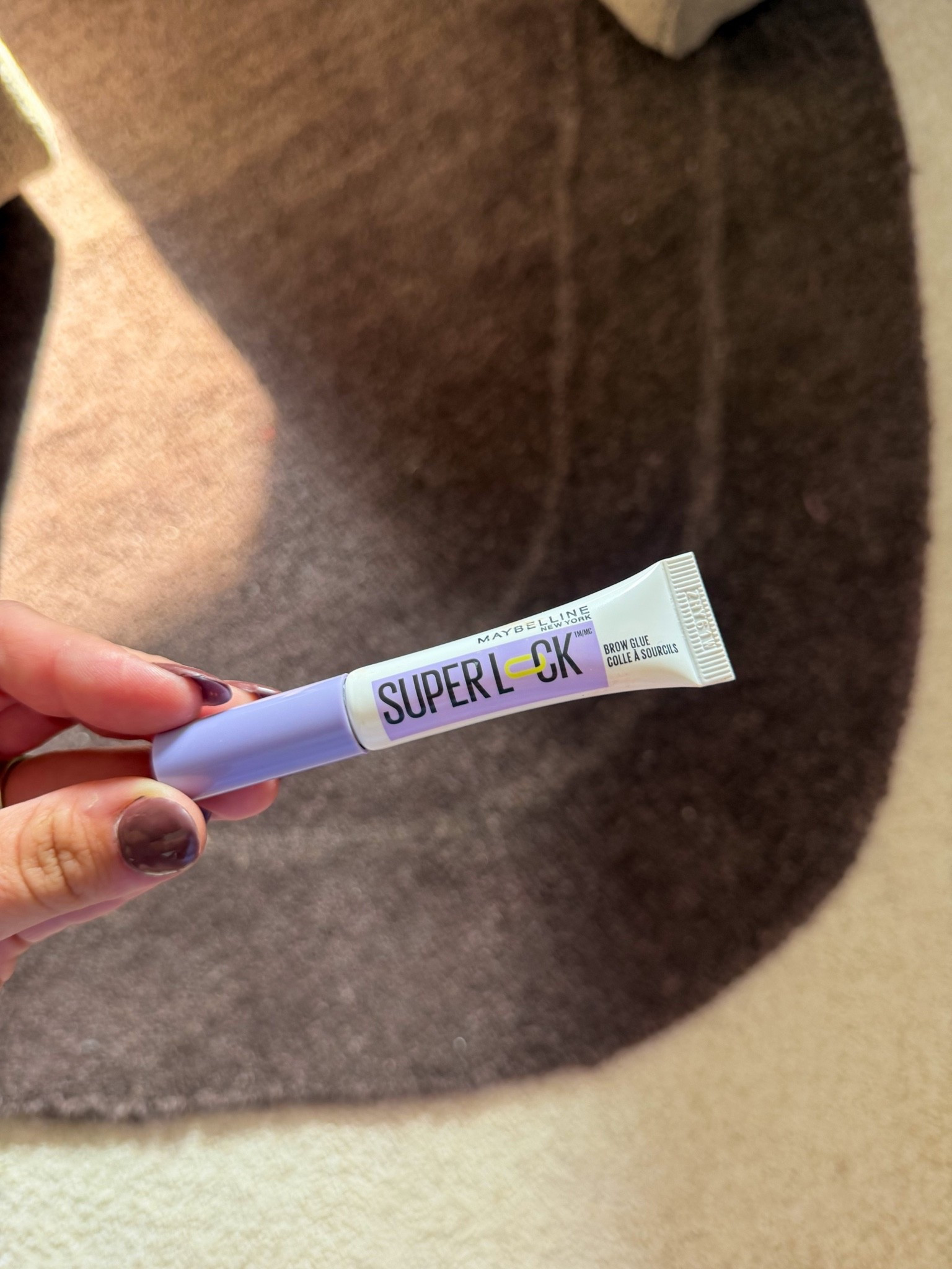 My new favorite brow gel. I love that this brush doesn’t collect product that might be stuck in your eyebrows and it has a more precise applicator @maybelline @ulta @Target