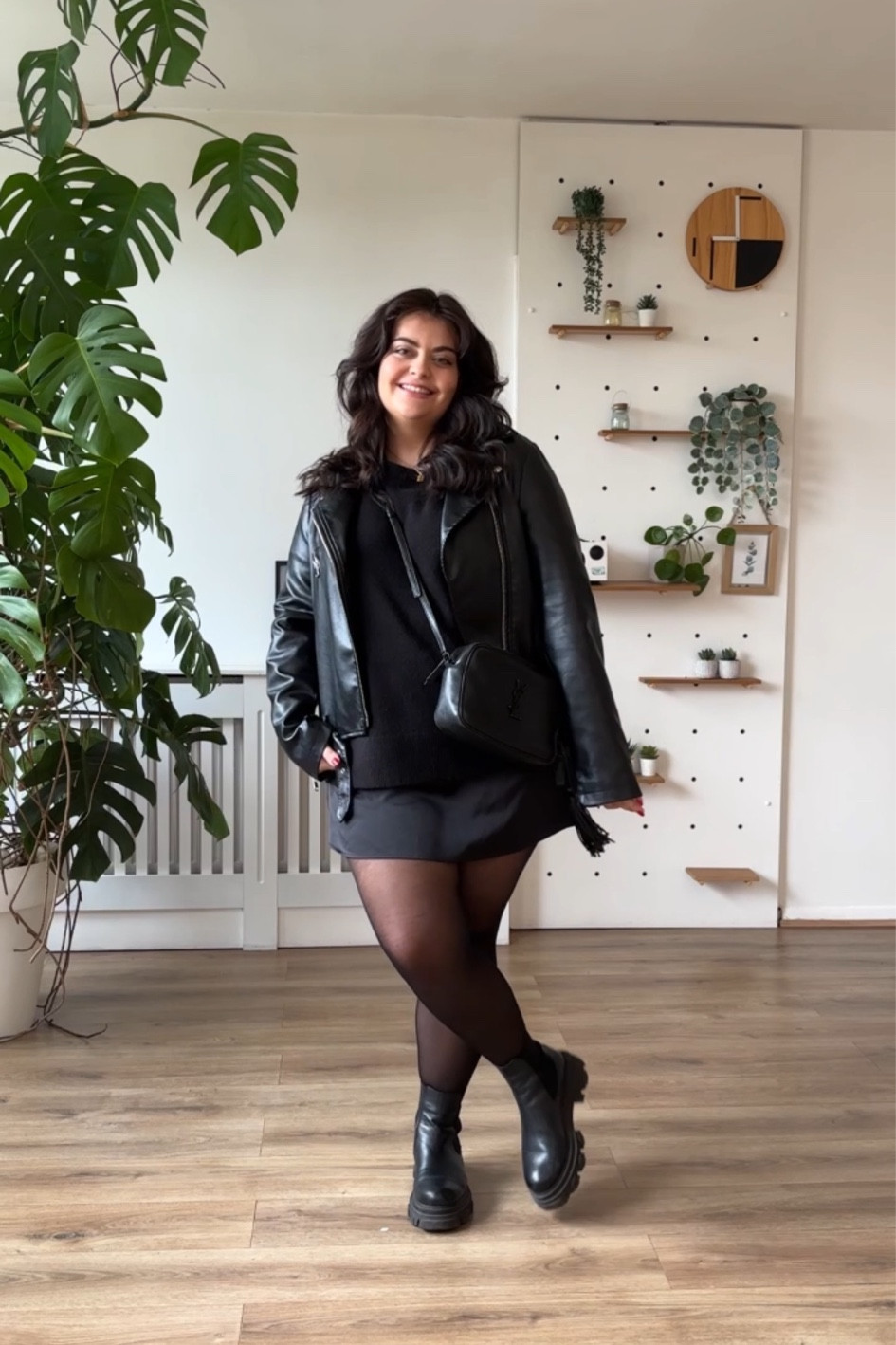 All black outfit black mini skirt tights leather jacket boots outfitt

#LTKmidsize #LTKplussize #LTKeurope