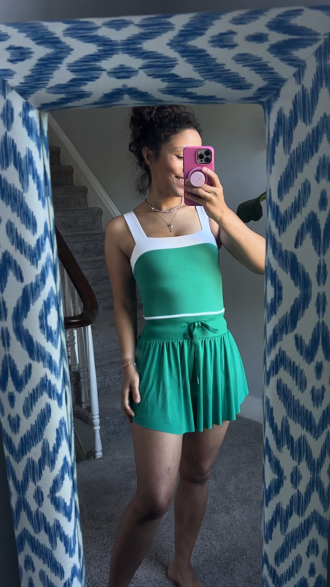2 piece activewear set, with contrasting details! 💚 

Top has a built in bra and skort has adjustable drawstring waist and built in seamless shorts. 

If between sizes… 
⬇️ recommend sizing down in top 
⬆️ recommended sizing up in skort for more comfortable fit in shorts. 

#LTKFindsUnder50 #LTKActive #LTKSaleAlert