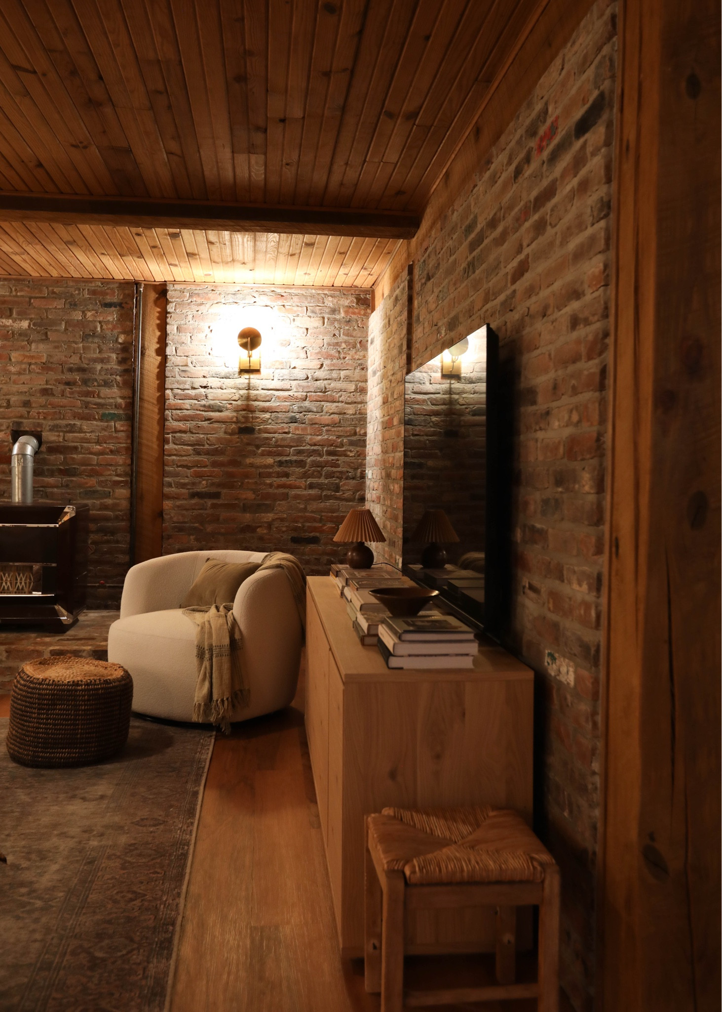 Linking all of the smart devices we used in the basement here!

Cozy basement cabin basement media roomm

#LTKFindsUnder50 #LTKHome