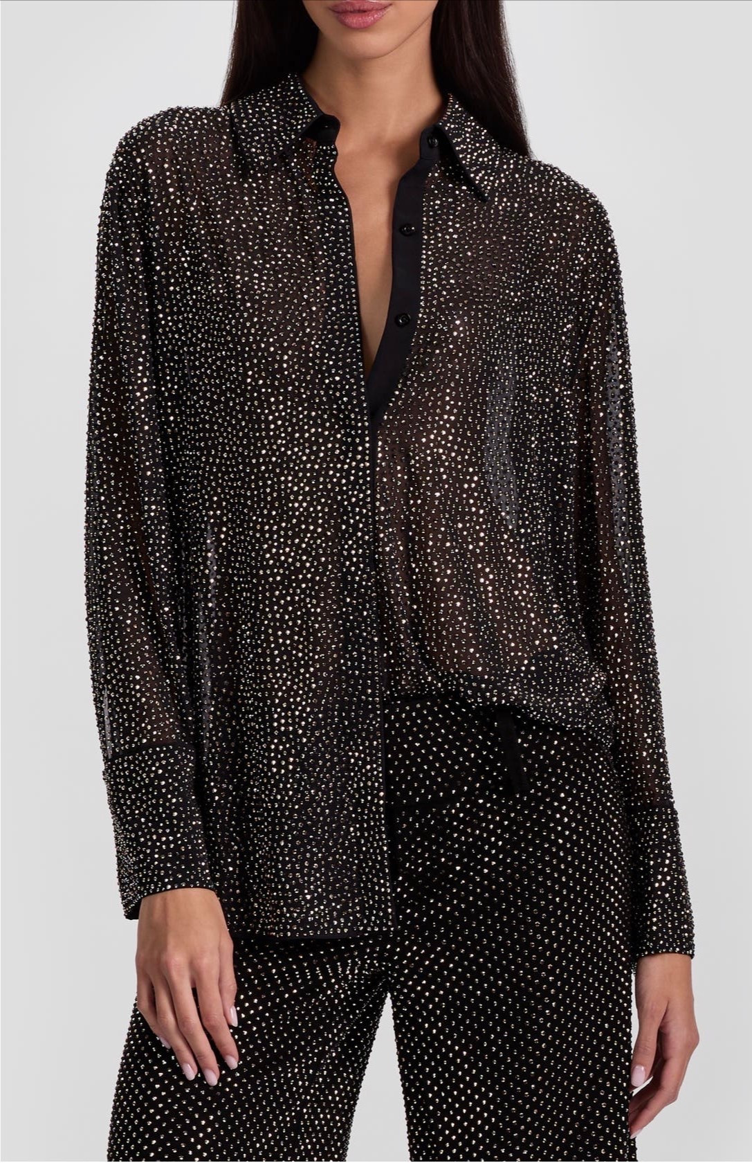 Love this glittery button down with black shorts for a fun dinner look!

#LTKootd #LTKOver40 #LTKSaleAlert
