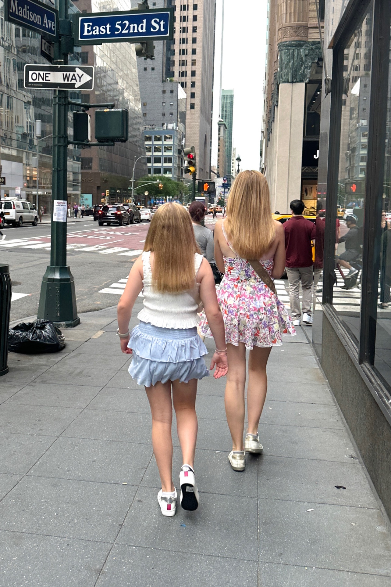 Tween outfit. Tween shoes. Star sneakers. Golden goose. 