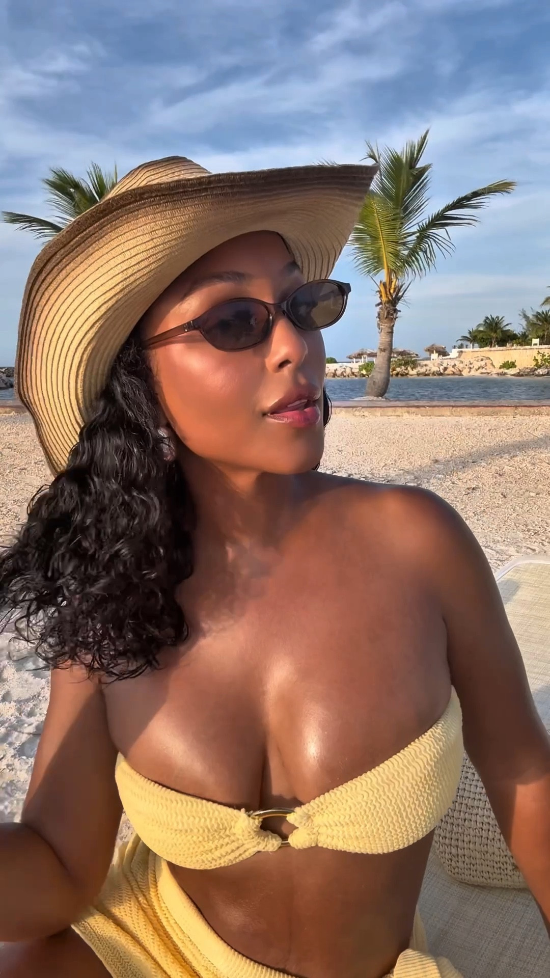 Did my makeup on the beach today and everyone was looking at me like I’m crazy… mind your business, I’m in Jamaica. 🏝️👙😮‍💨 

#LTKFindsUnder50 #LTKSaleAlert #LTKBeauty