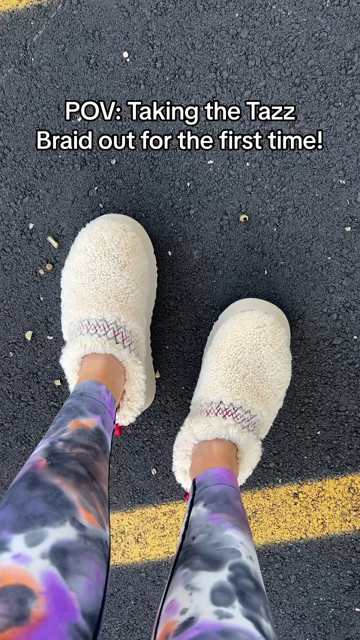Ugg Tazz slippers 

#LTKSeasonal #LTKshoecrush #LTKGiftGuide