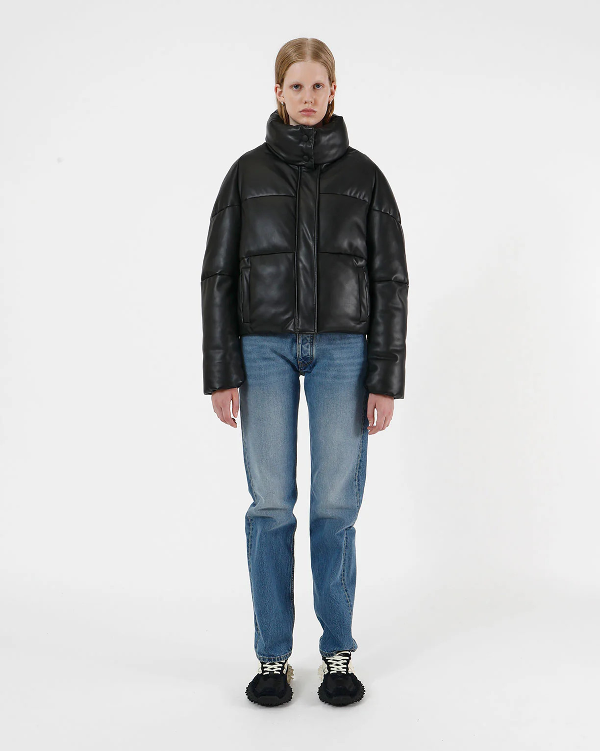 Jemma Noir | Apparis