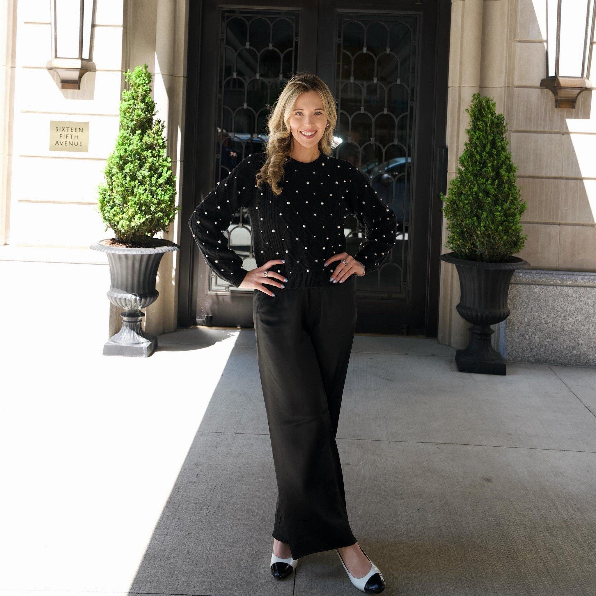 Selling the city one beautiful home at a time ✨

•
•
•
#nycrealestate #realestateagent #thecorcorangroup #newyorkcity