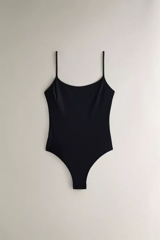 UNIFARBENER STRAND-BADEANZUG MIT SCHMALEN TRÄGERN Schwarz Marineblau | Zara DE