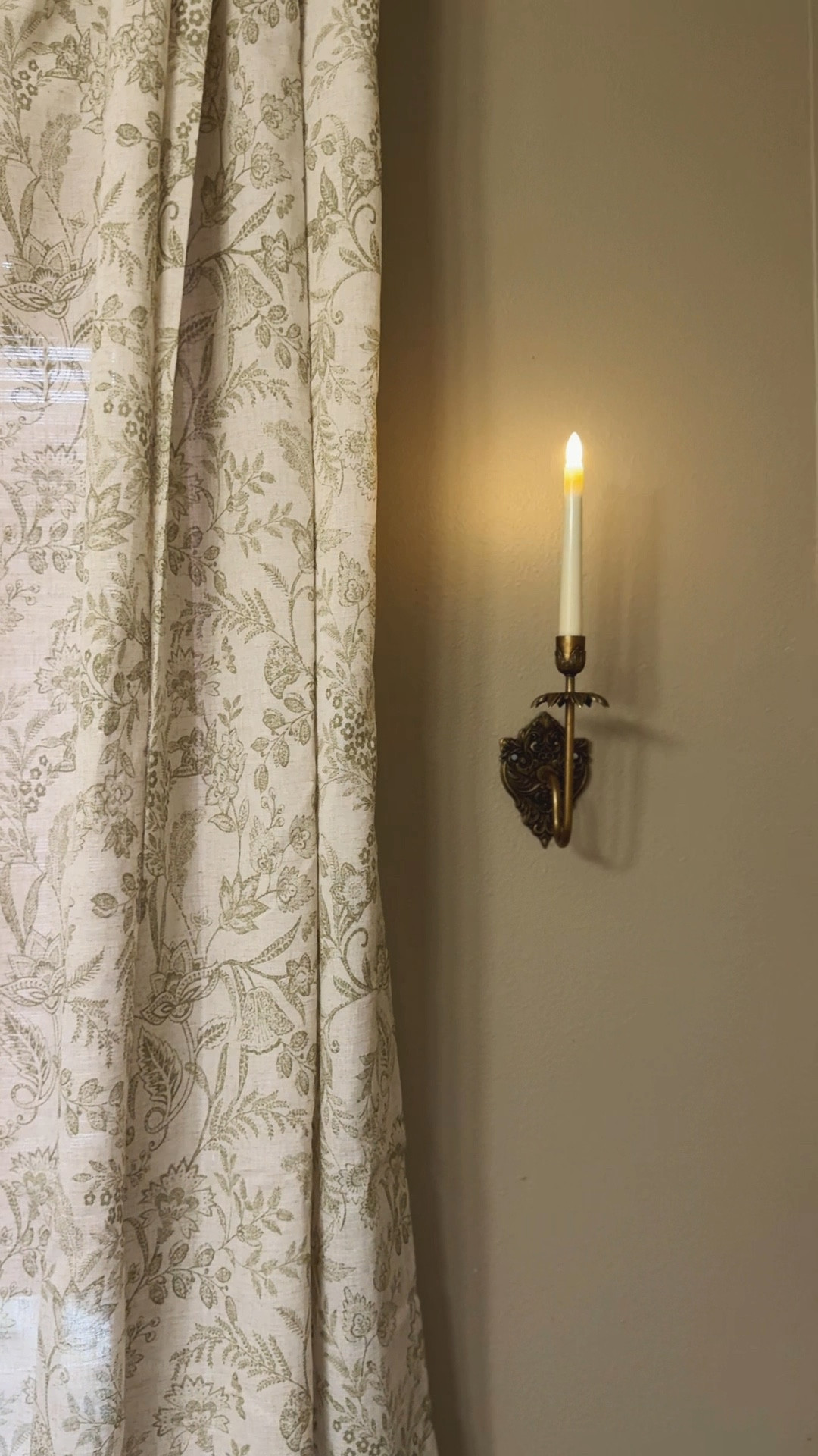 Beautiful candle stick holder 