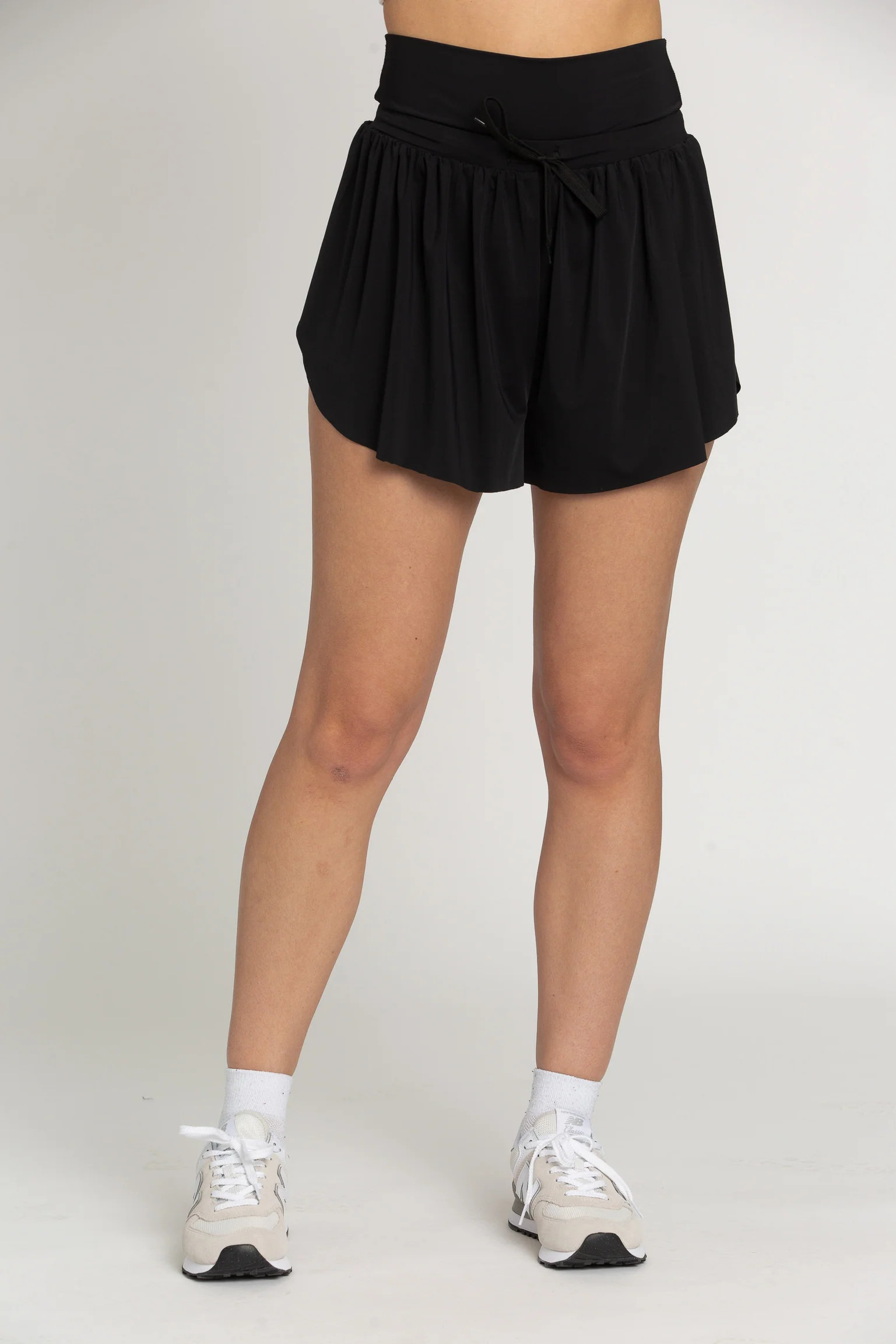 Black Go-with-the-Flow Athletic Shorts | Gold Hinge