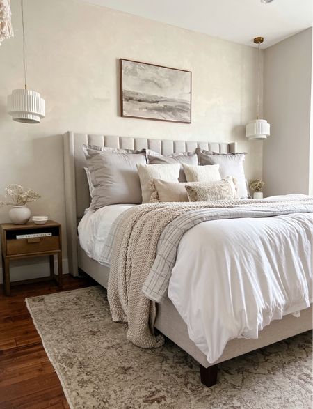 Neutral and calm primary bedroom decor 

#LTKhome