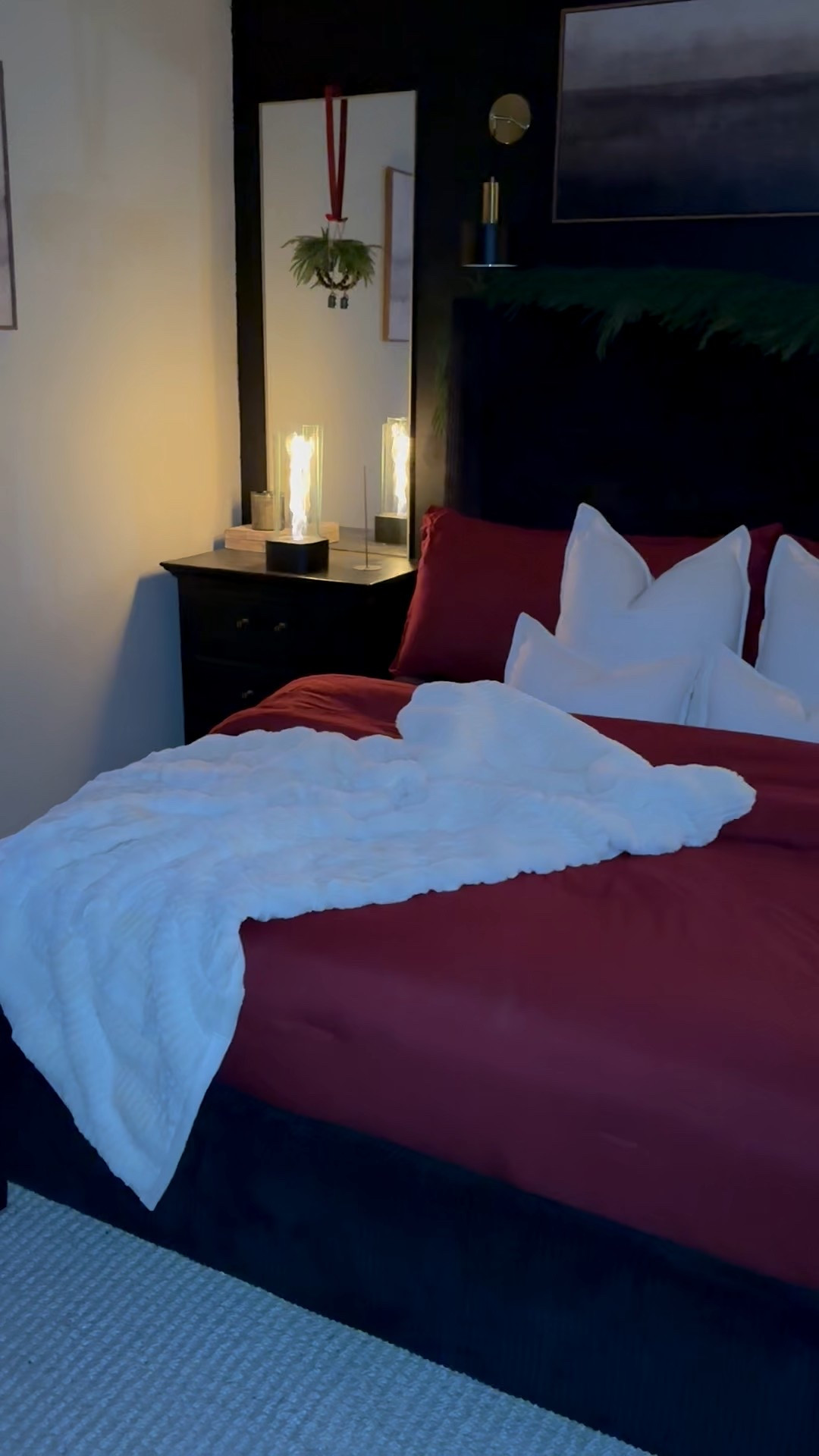 Moody holiday bedroom! 🎄



#LTKHoliday #LTKSaleAlert #LTKHome