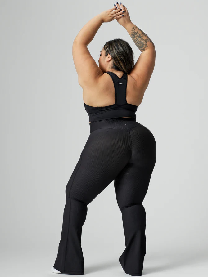 Material Girl Ribbed Flare Legging - Onyx Black | Buffbunny