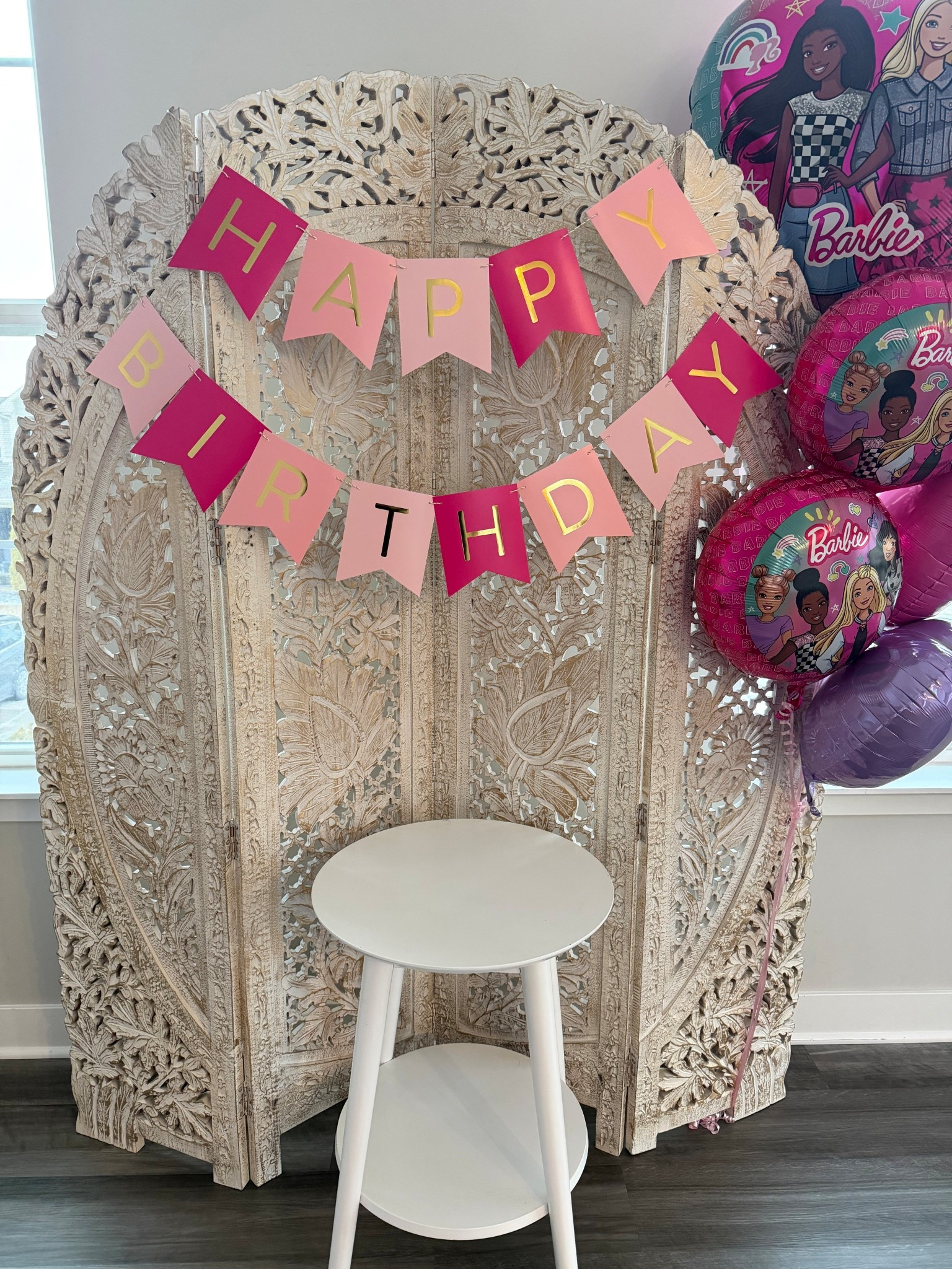 CARVED WOODEN DIVIDER / this is perfect for a divider or for a backdrop! 

#LTKKids #LTKWedding #LTKHome
