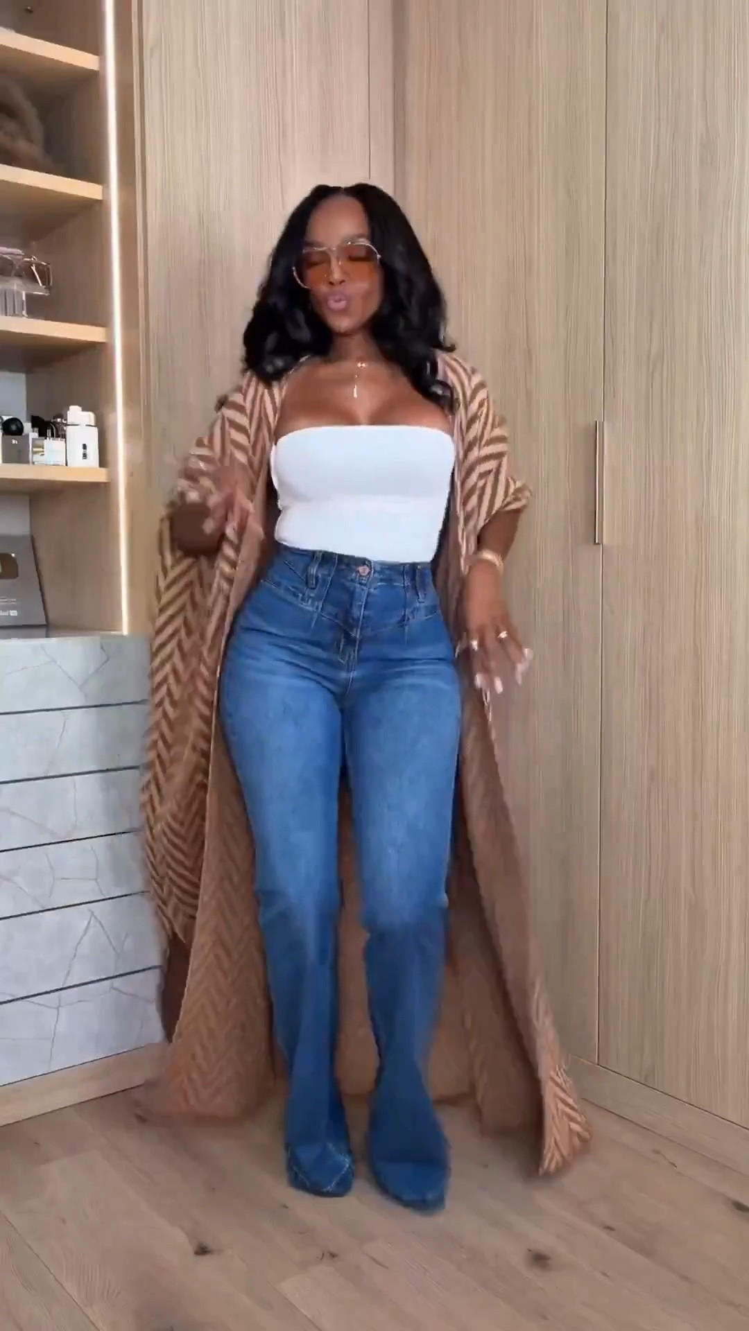 COOL MOM ENERGY. 🤎

This is the kind of outfit that makes school drop-off, brunch, errands or a casual lunch feel like a whole look without trying too hard. Good denim + a simple top + one statement layer = the easiest cool-mom formula.

cool mom outfit, chic mom style, elevated casual outfit, denim outfit ideas, fall layering outfit, effortless everyday style, petite mom outfit, casual brunch outfit, statement cardigan, mom fashion

Scroll to shop! ✨ Everything from this look is linked below. 👇🏽

Wearing: Size Small | 5’4” | 140 lbs

📲 Download the FREE LTK app & follow me (@kirasfashionfinds) to shop all my daily finds.

#LTKPetite #LTKootd #LTKStyleTip