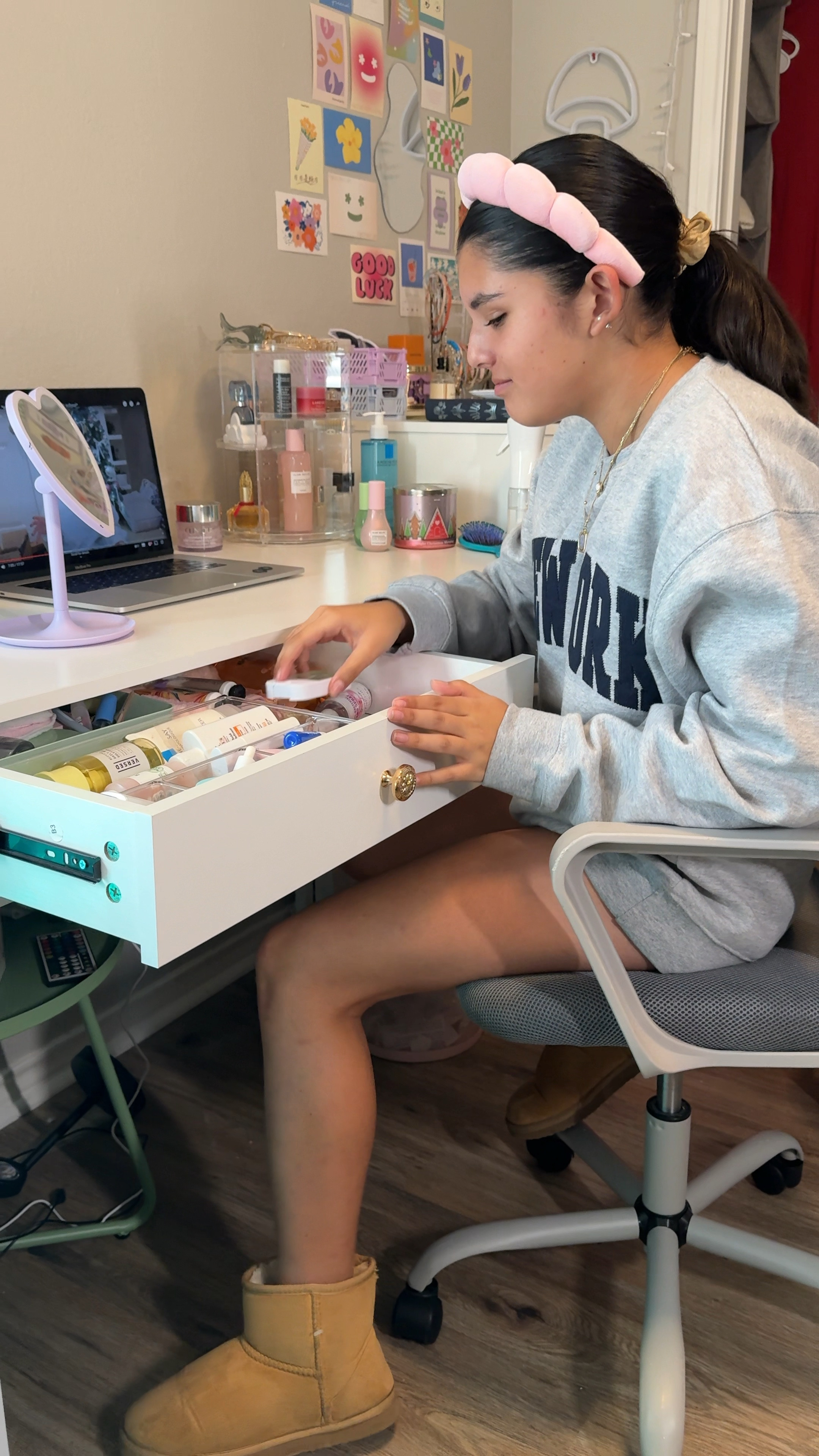 Hey love, I wanted to show you guys this desk that I got for Mia, she is using it as a vanity, and the drawers are super spacious.

#LTKVideo #LTKfamily #LTKhome