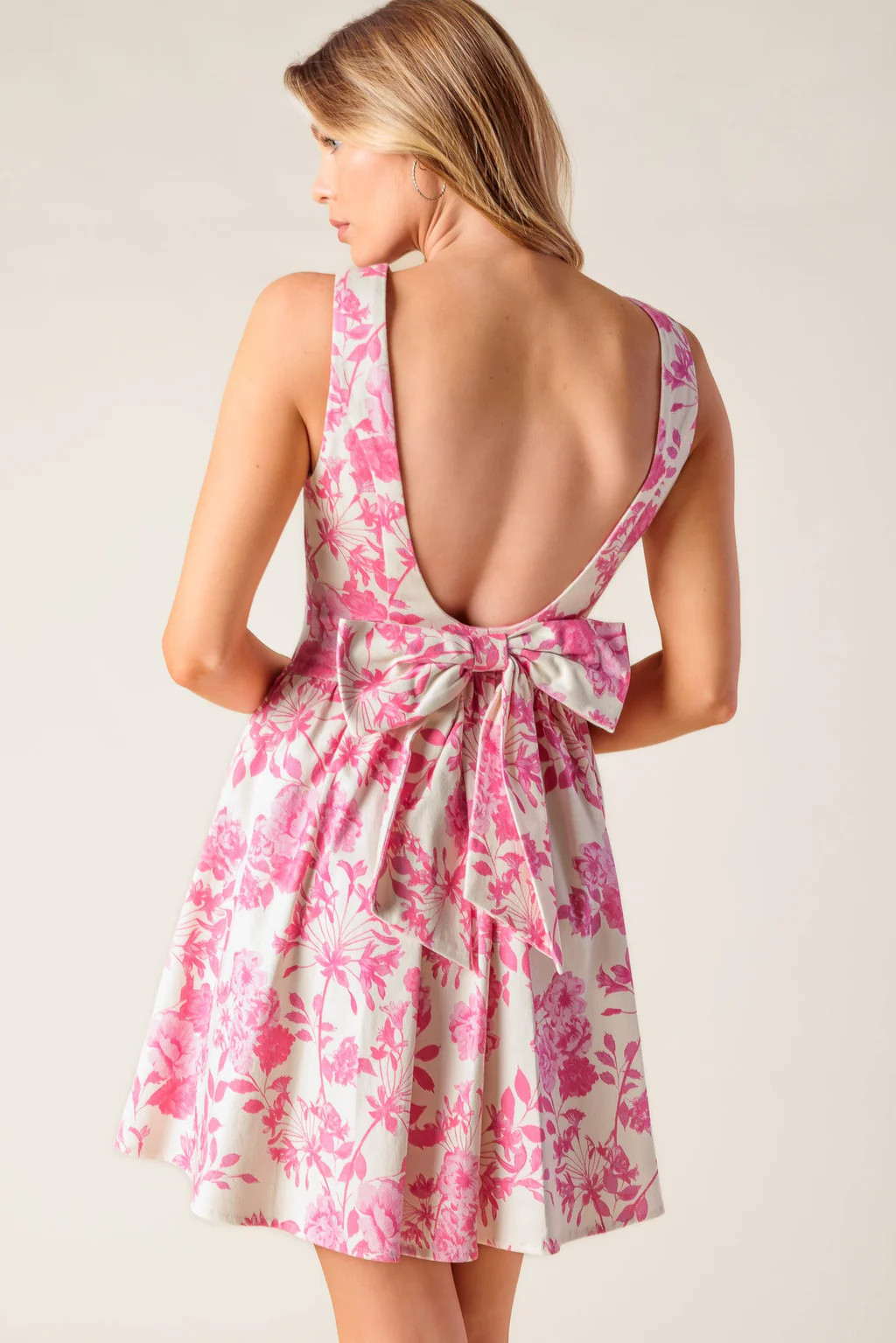 ISLAND ADVENTURE PINK MINI DRESS | Lady Black Tie