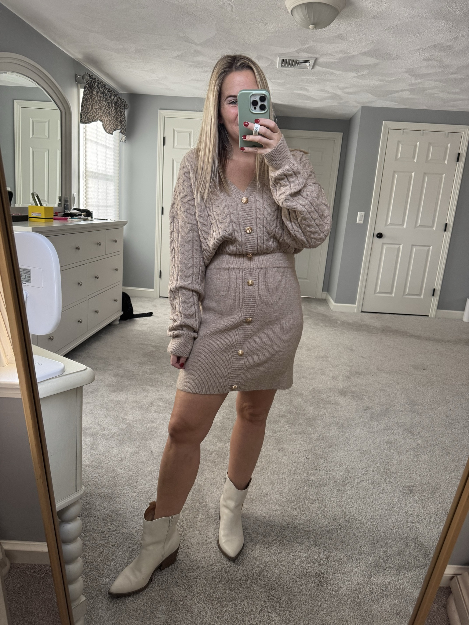 Matching set, holiday find, holiday wear, sweater set, Cupshe finds 

#LTKSeasonal #LTKootd