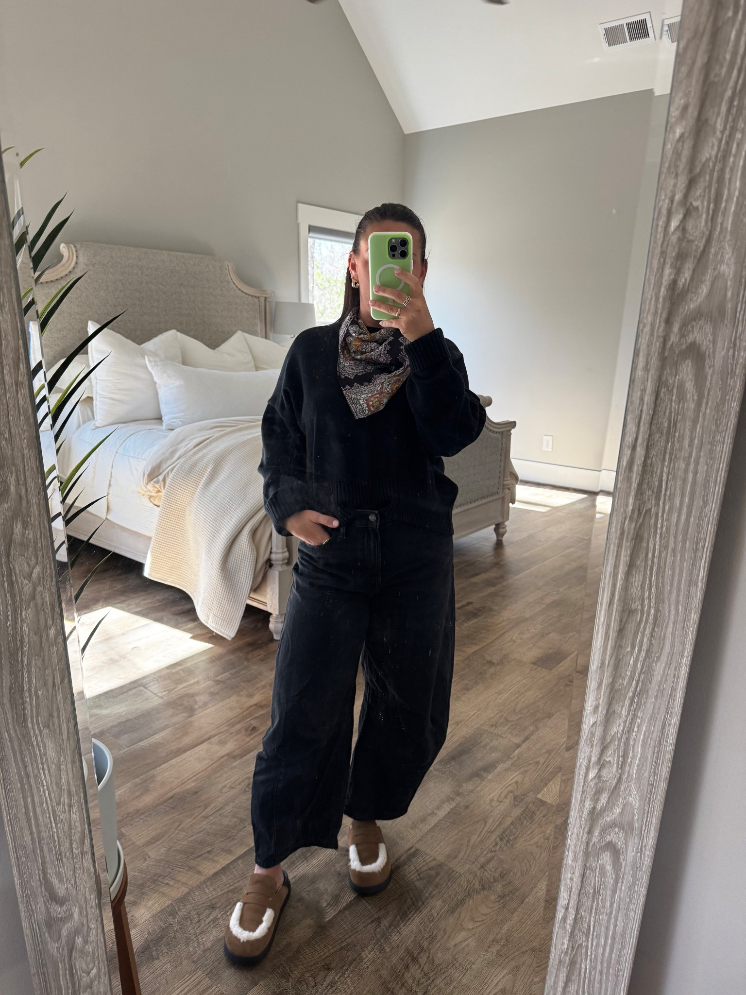 Everything about this outfit is COMFY


#LTKmomlife #LTKootd