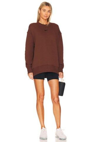 Nike NSW Fleece Crewneck Sweatshirt in Cacao Wow & Black from Revolve.com | Revolve Clothing (Global)