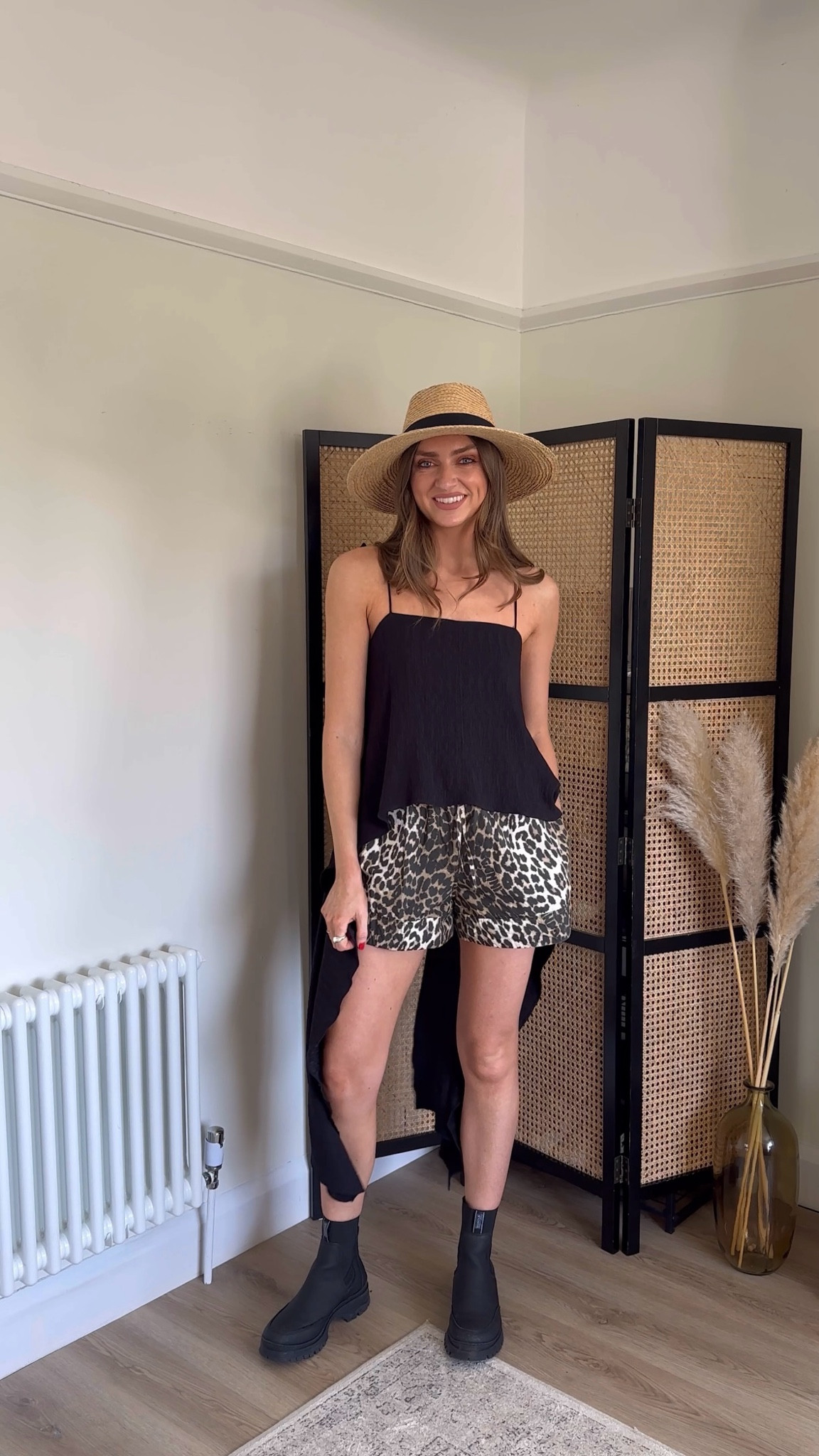 What I’d wear to Glasto..
Look 5:
A size 8 in the ASOS EDITION open back minimal top in black

Ganni leopard print shorts (bought last year so no longer available but I’ve linked similar styles)

& Other Stories Grosgrain-Trimmed Straw Hat

Barbour International Reine boots (from last year so no longer available) so I’ve linked very similar styles

Festival outfit Inso, Glastonbury outfit, UK festival, Leopard print shorts, summer outfit 

#LTKsummer #LTKuk #LTKfestival