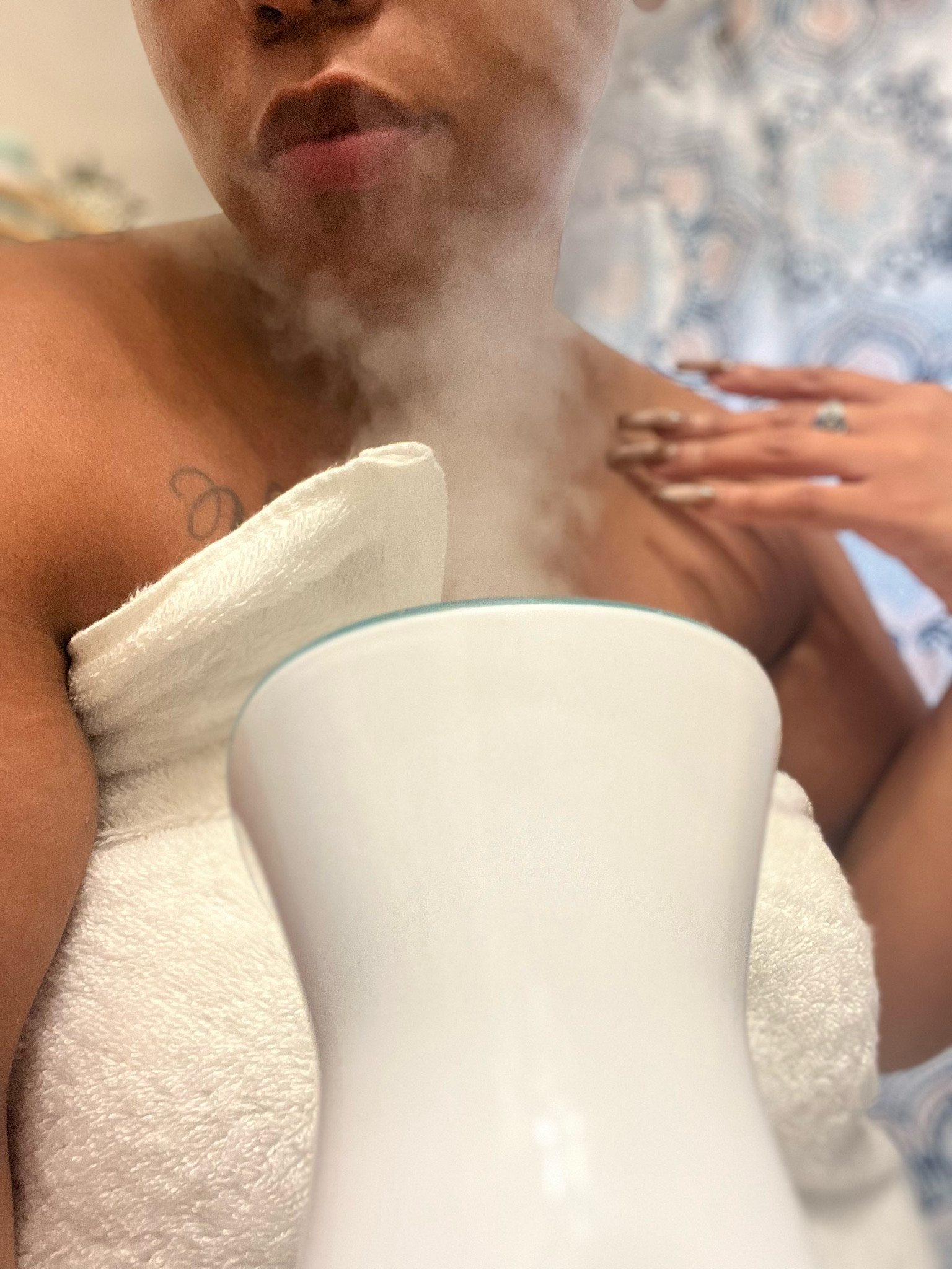 Morning Steams  🌅 
 
Helps me purge,soften,cleanse, reduce acne and stimulate circulation in my face.  💓

Use purified or distilled water only for best results  

#LTKFindsUnder50 #LTKPlusSize #LTKBeauty