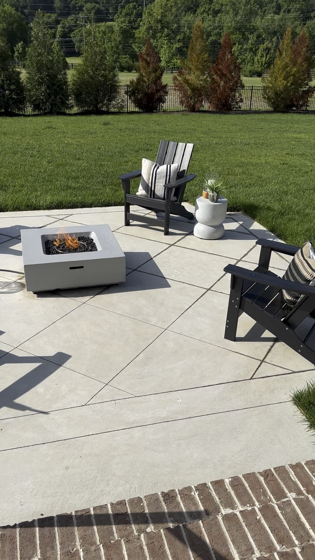 My resin Adirondack chairs are on sale for me memorial day!  Propane fire pits are also on sale!



#LTKsalealert #LTKSeasonal #LTKhome